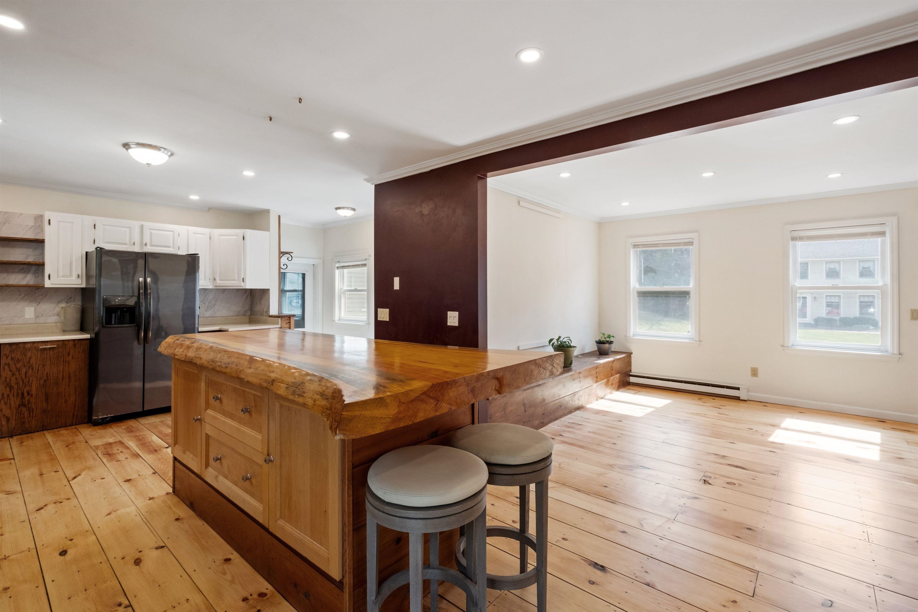 263 Colonial Drive