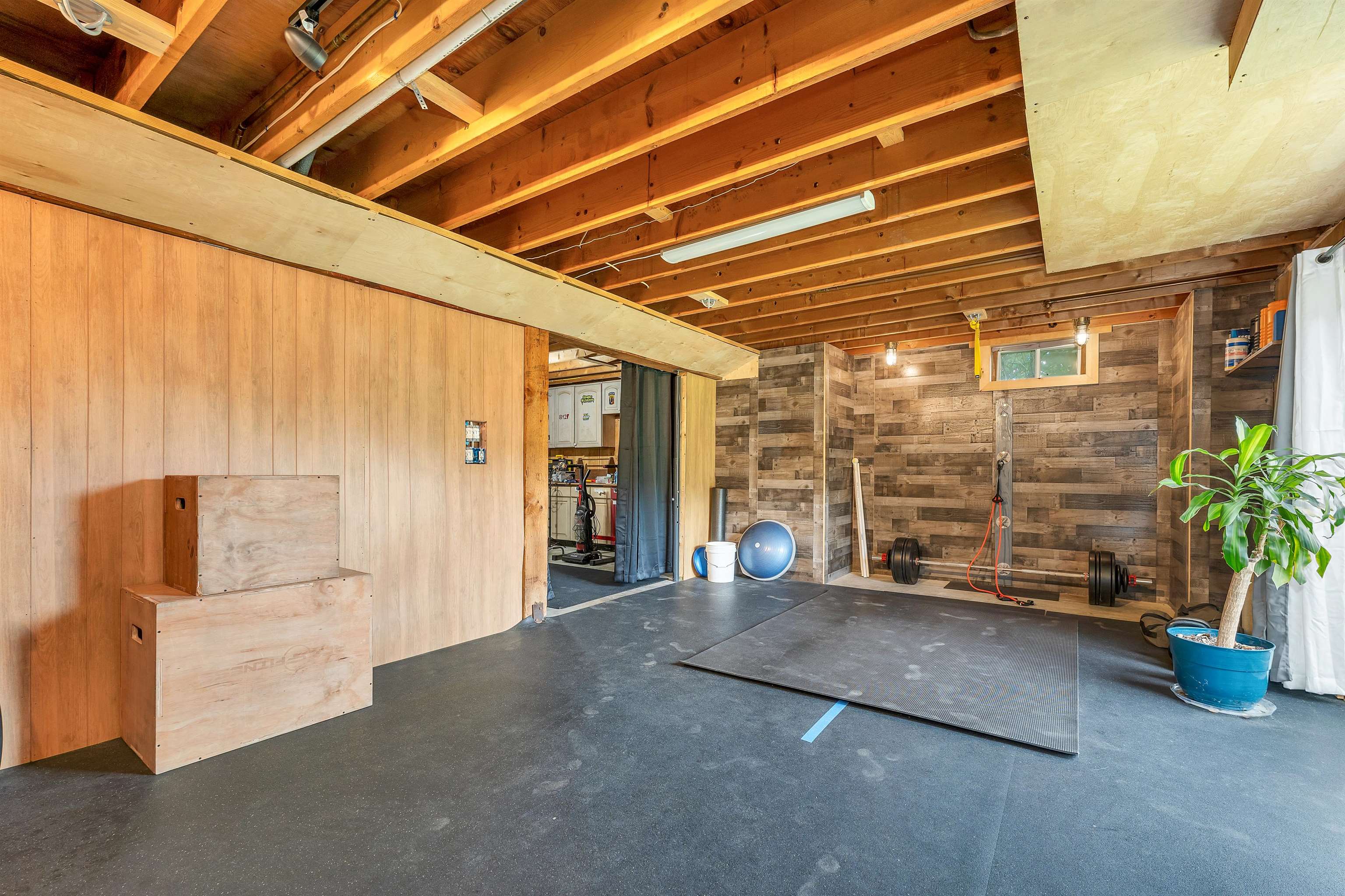 2283 Chase Hollow Road