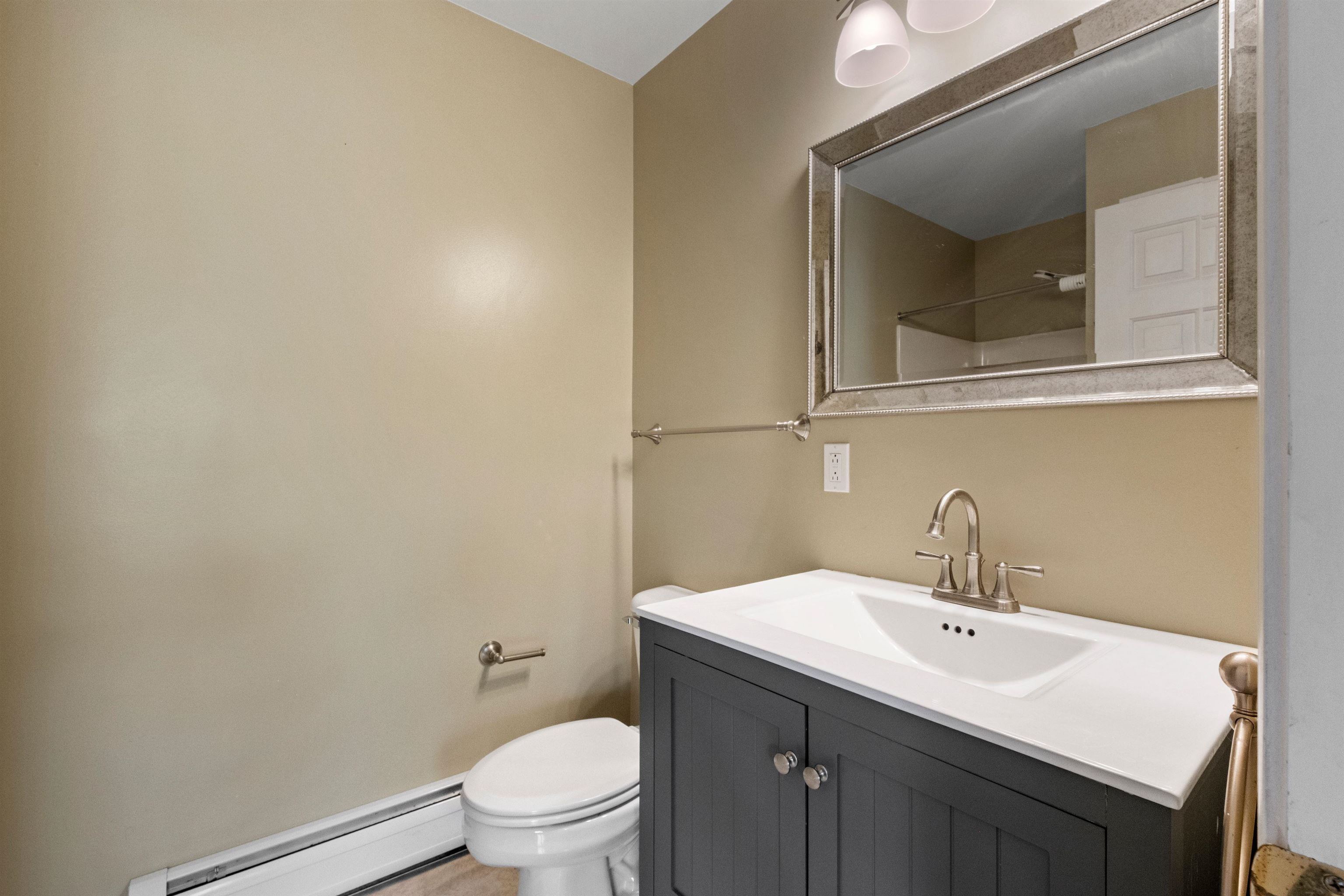 2680 Hartford Avenue Unit: 15