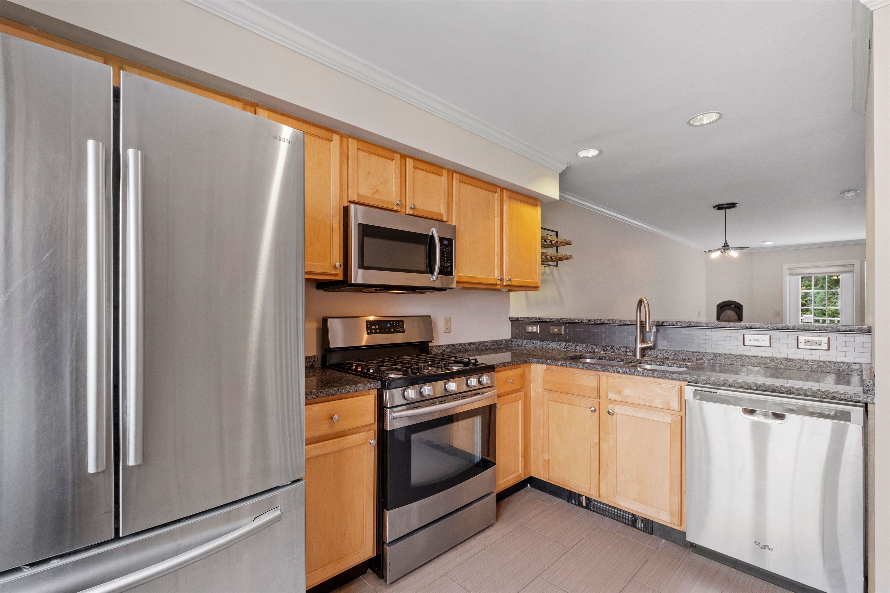 2680 Hartford Avenue Unit: 15