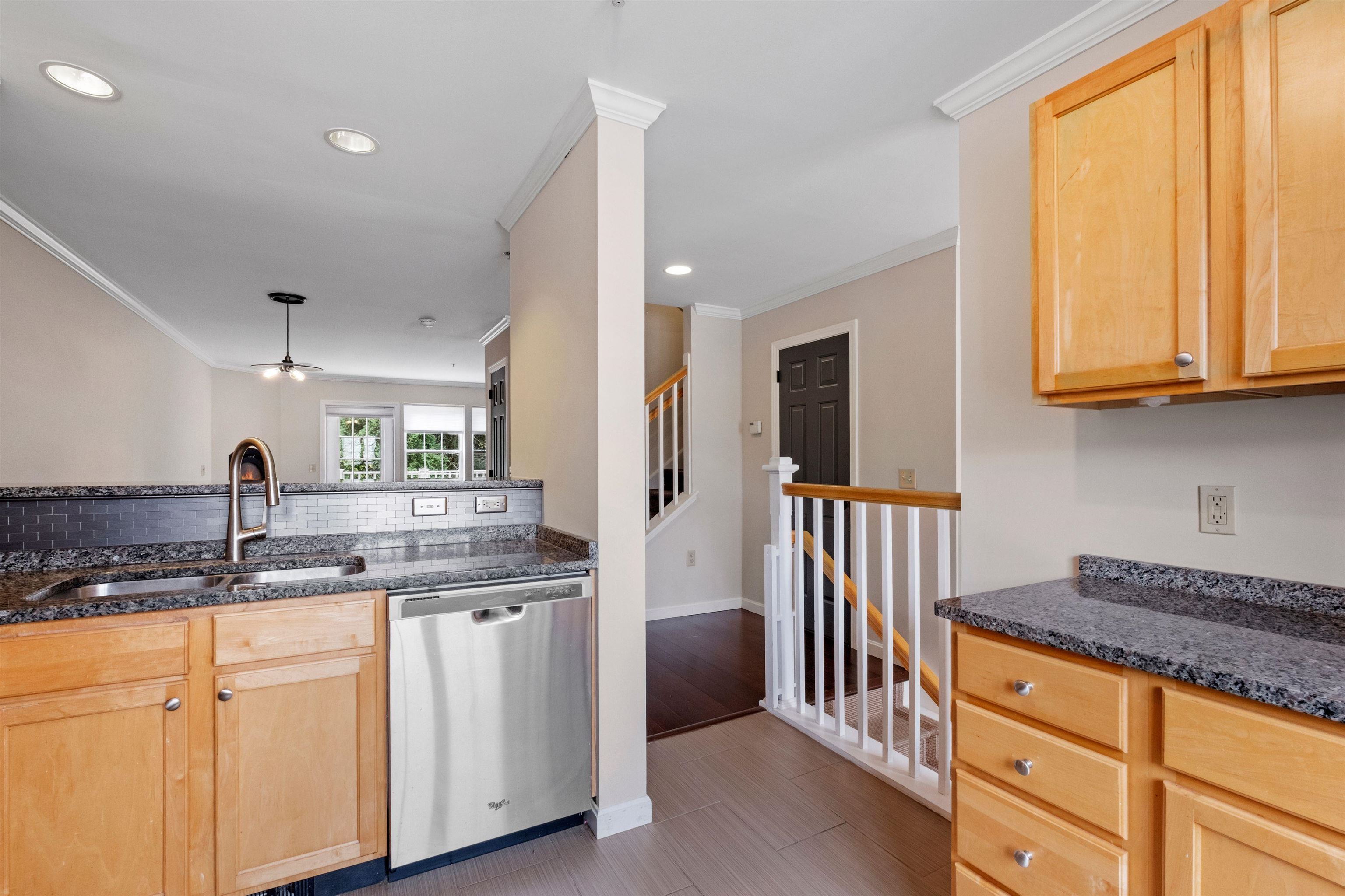 2680 Hartford Avenue Unit: 15