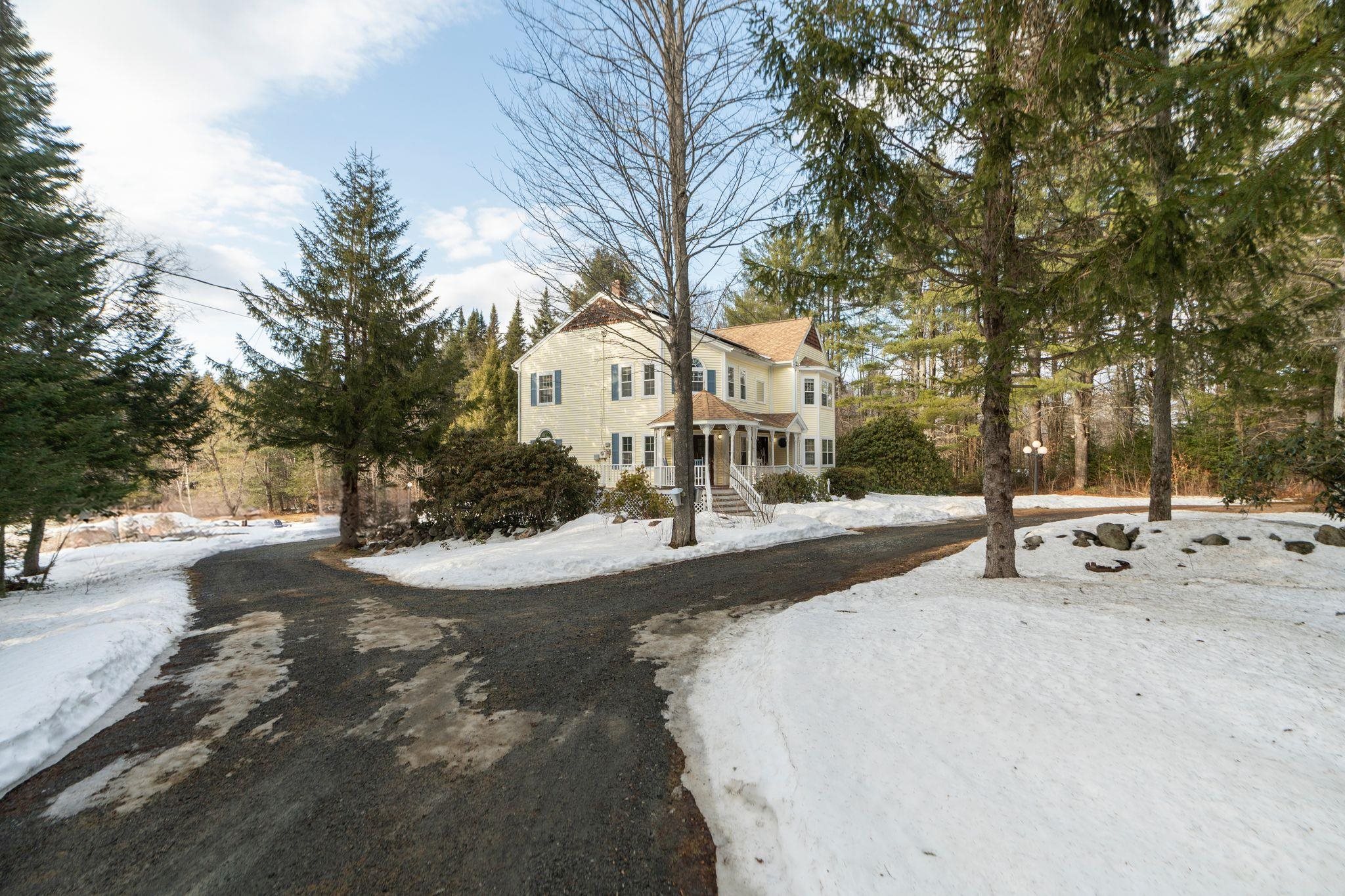 34 Meadowbrook Road
