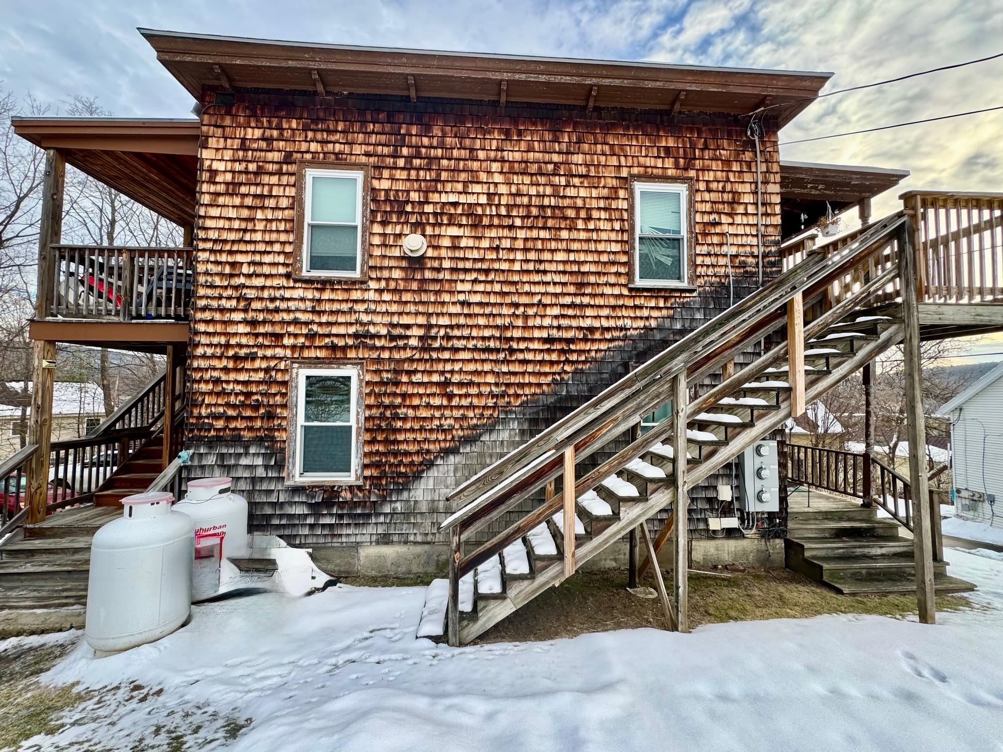 7 Light Street