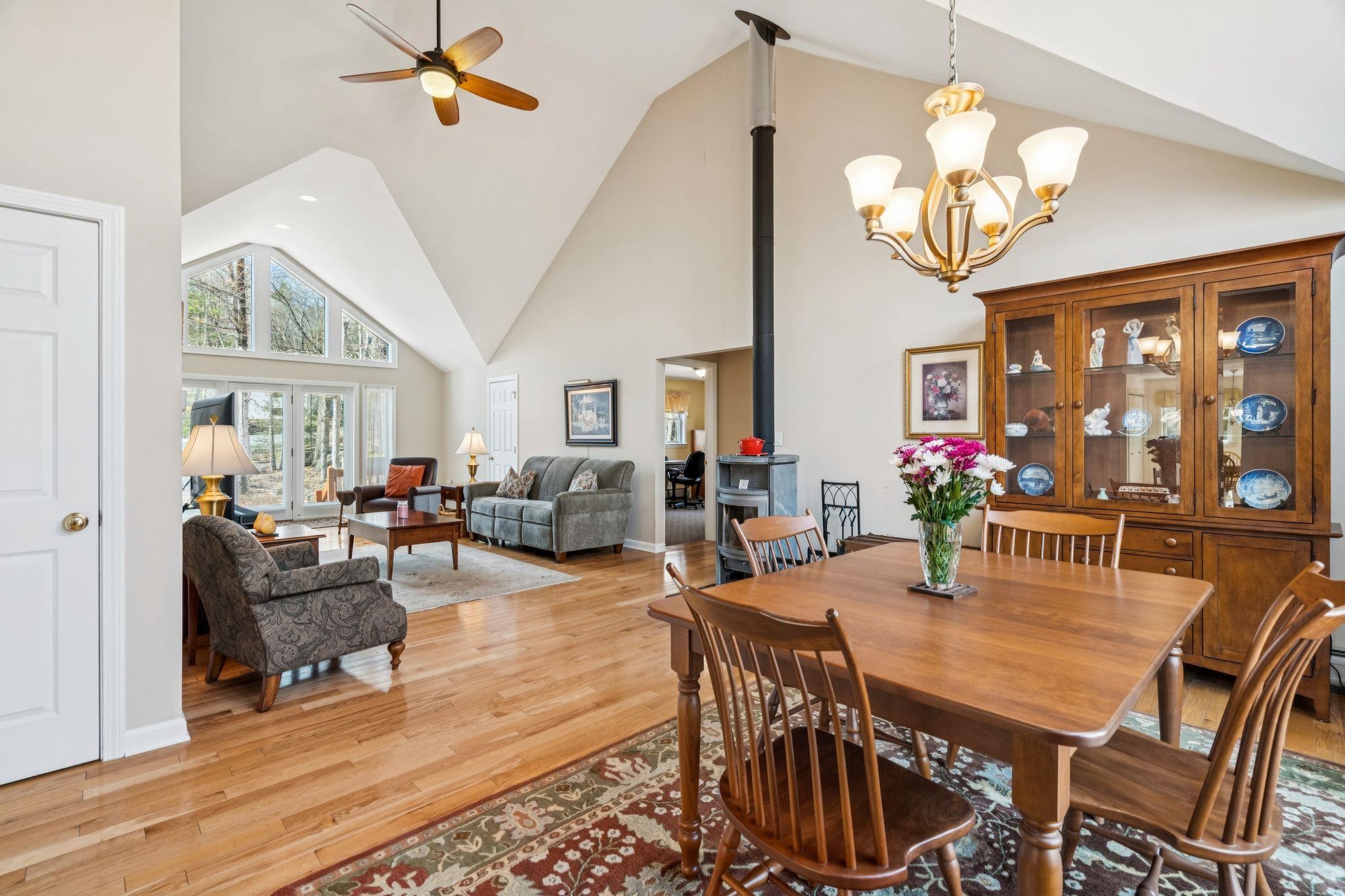 28 Summit Drive