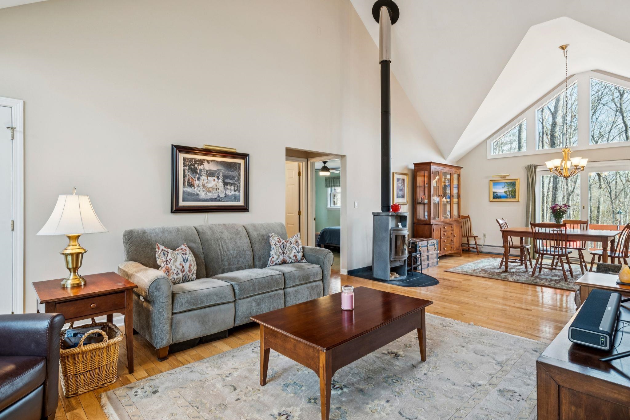 28 Summit Drive