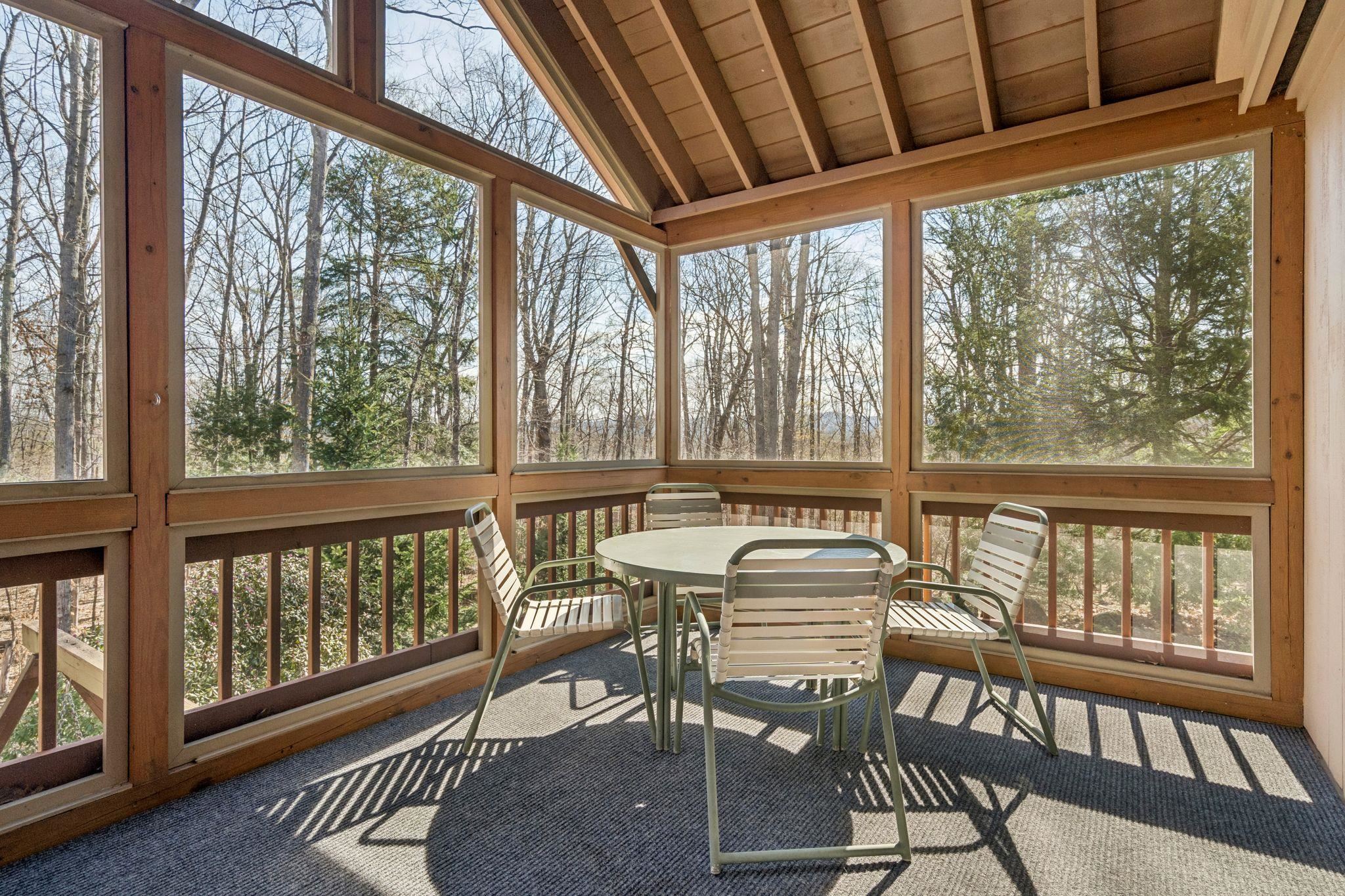 28 Summit Drive