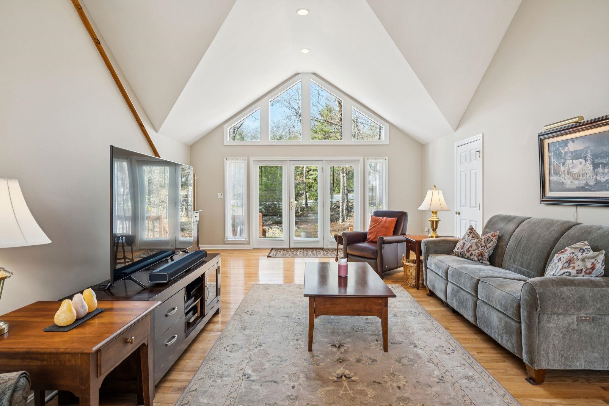 28 Summit Drive