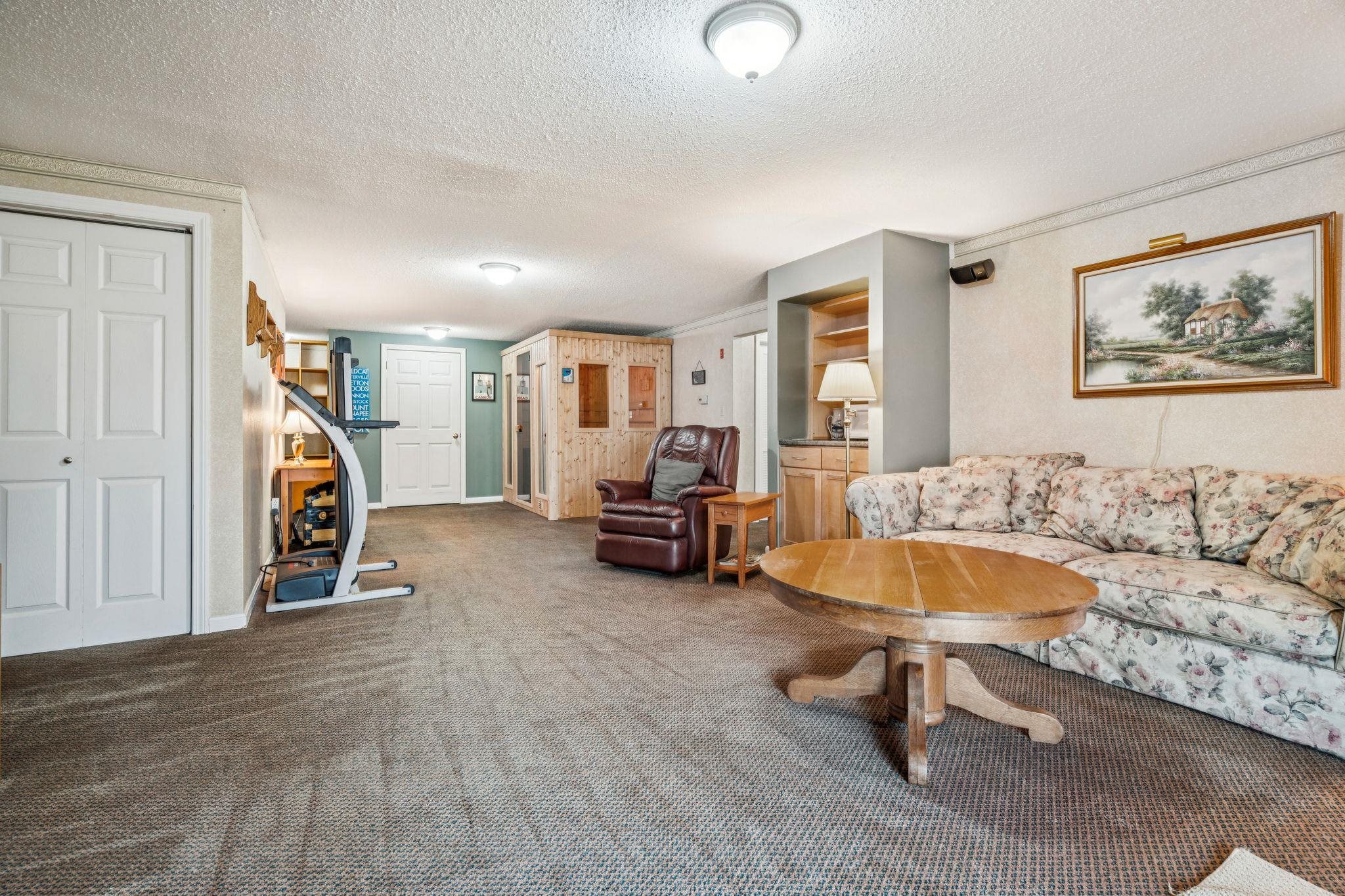 28 Summit Drive