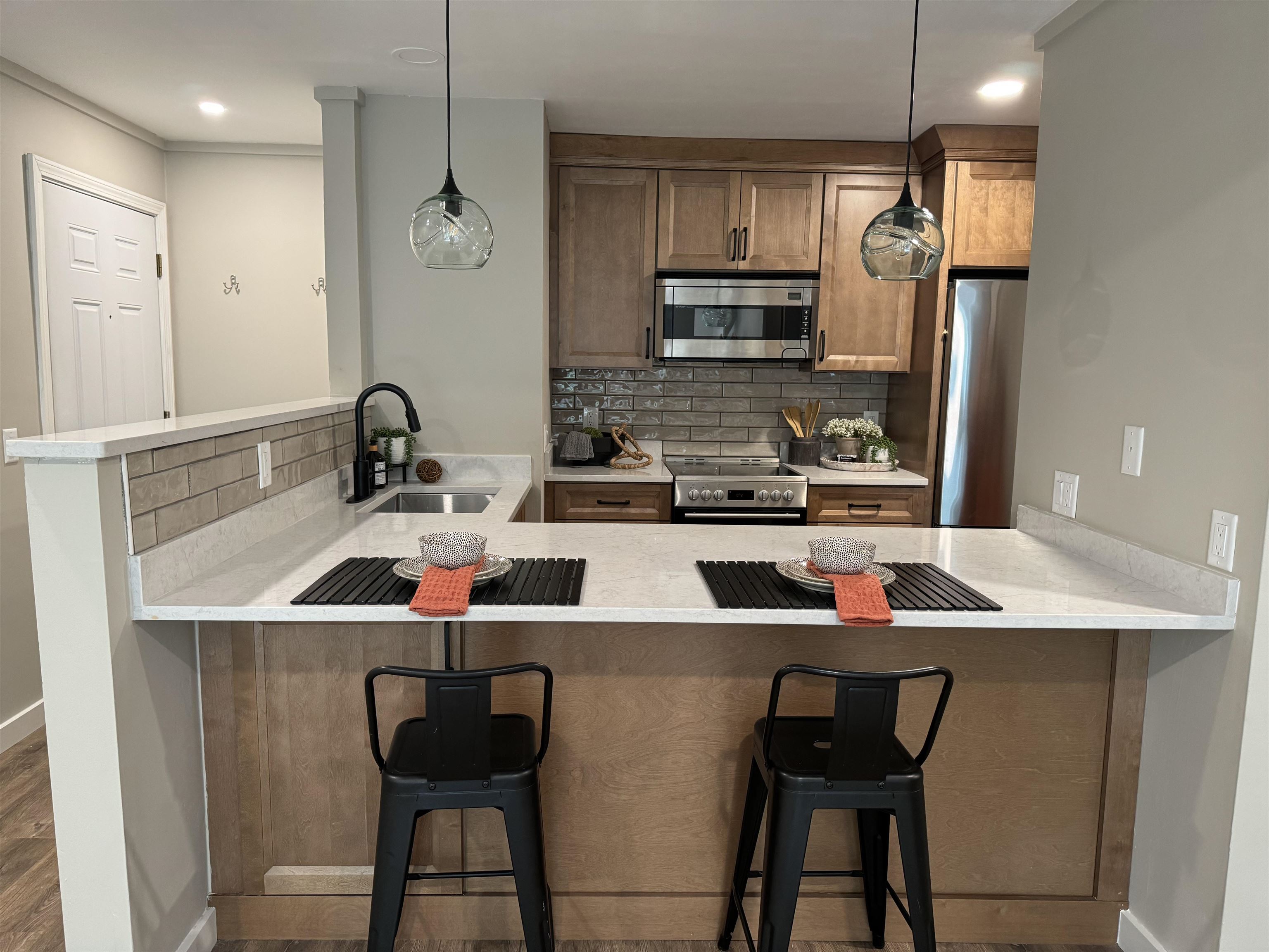 30 Wolf Road Unit: 612