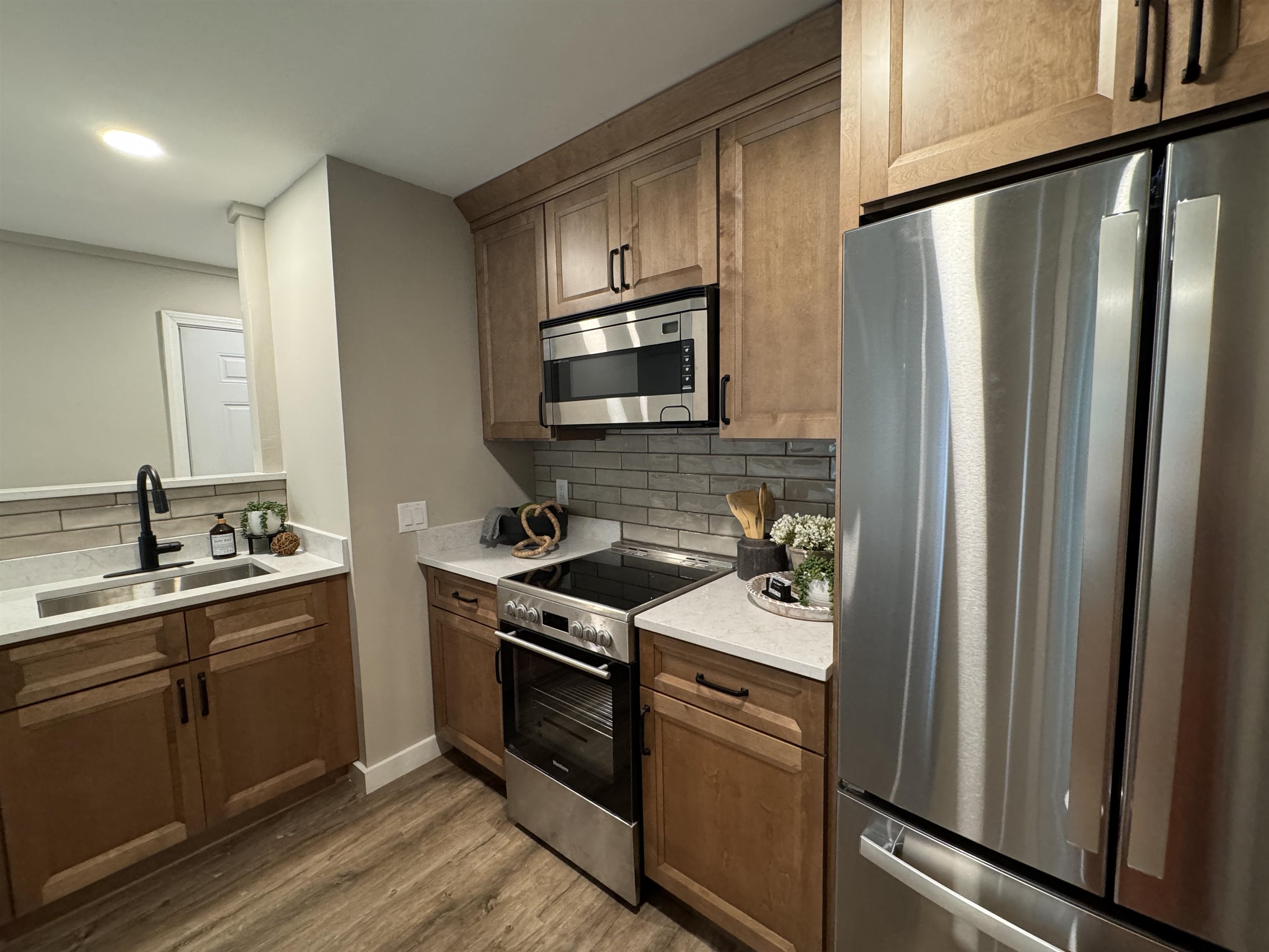 30 Wolf Road Unit: 612