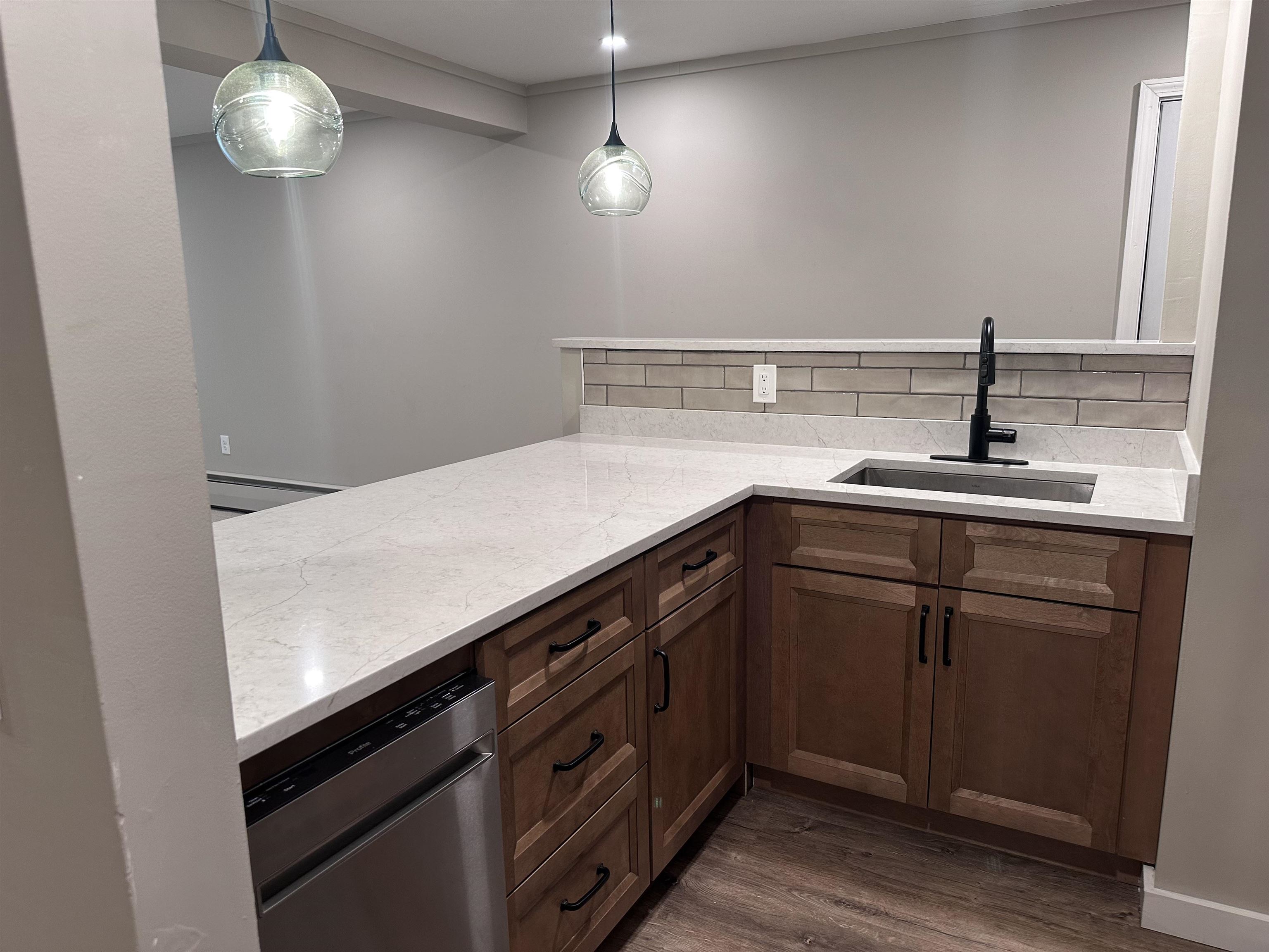 30 Wolf Road Unit: 612