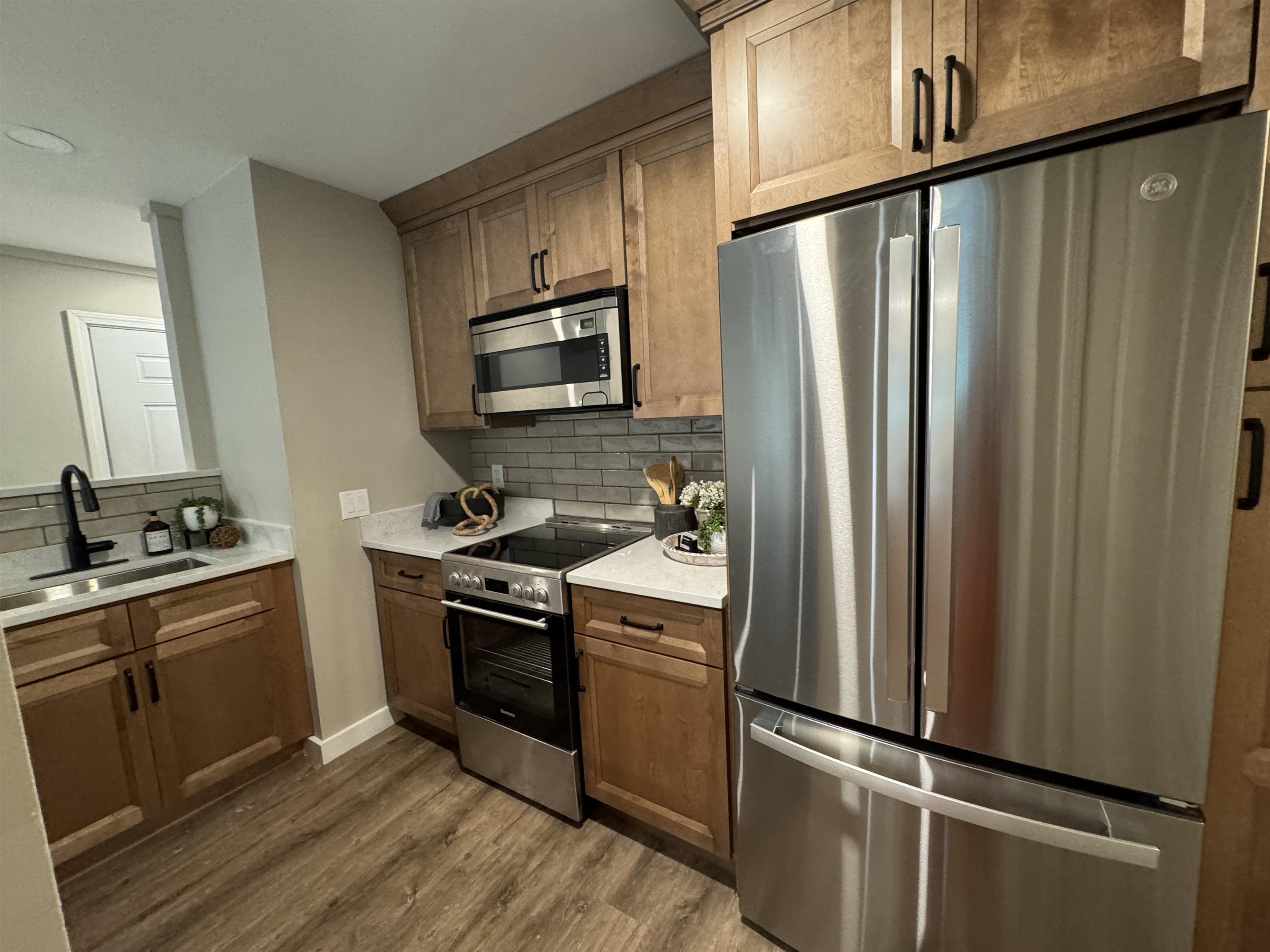 30 Wolf Road Unit: 612