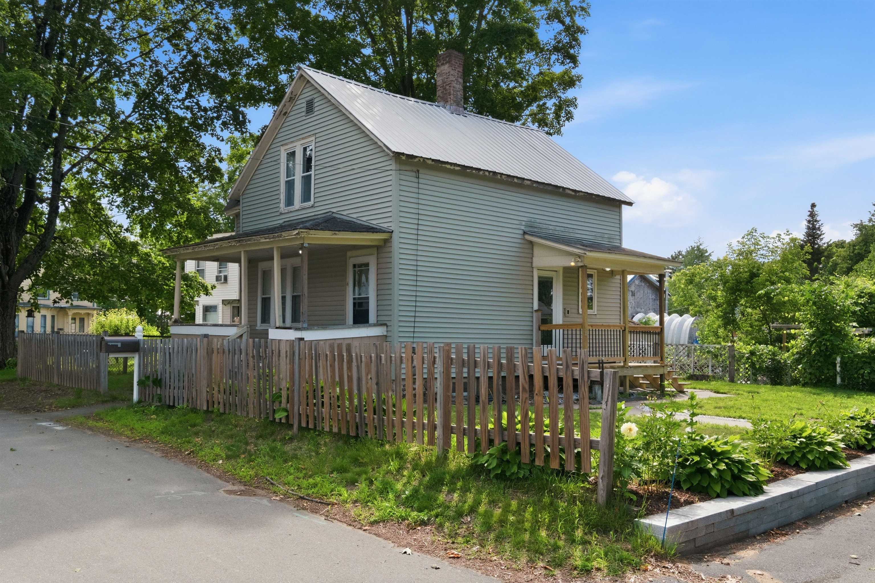 4 Skinner Street