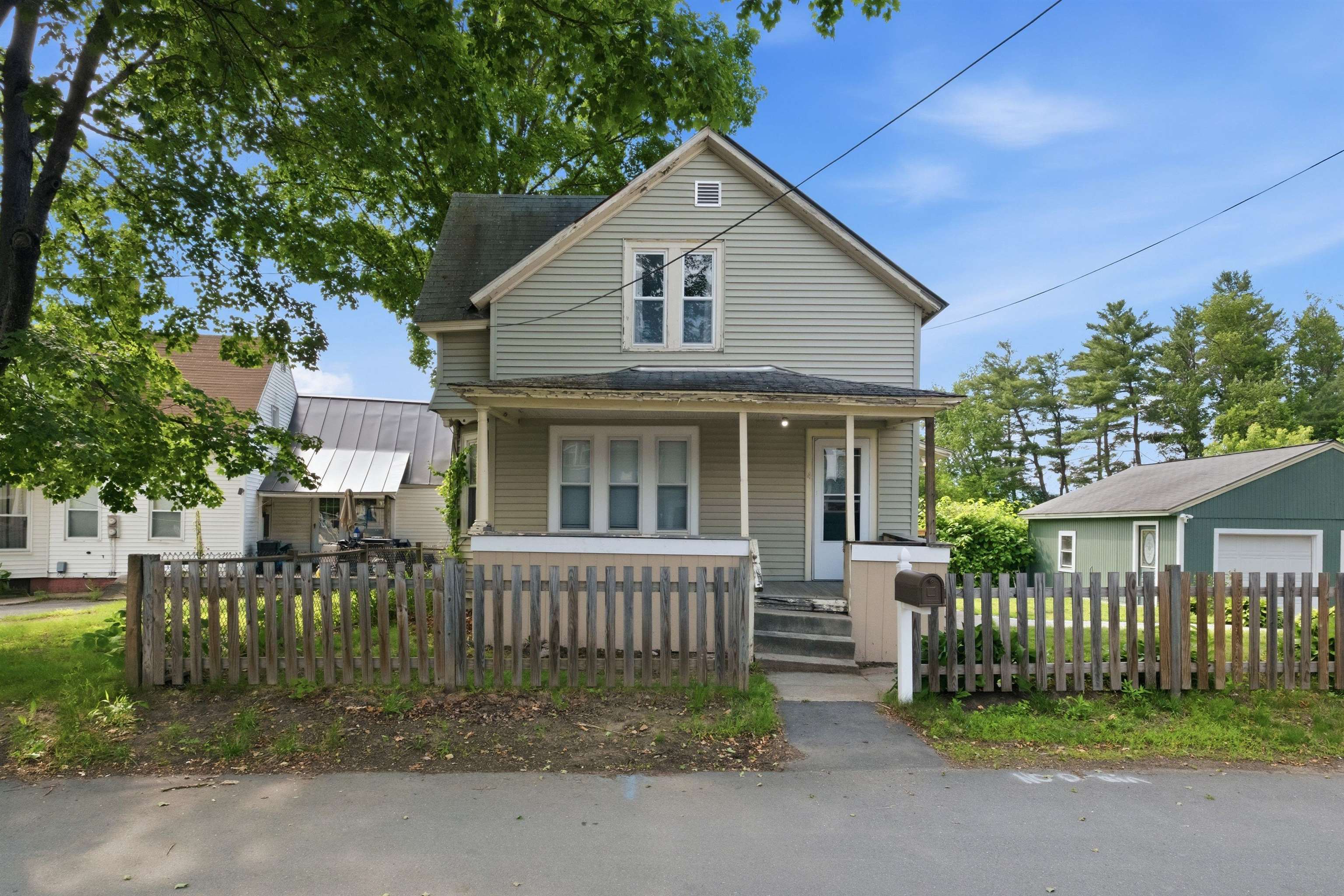 4 Skinner Street
