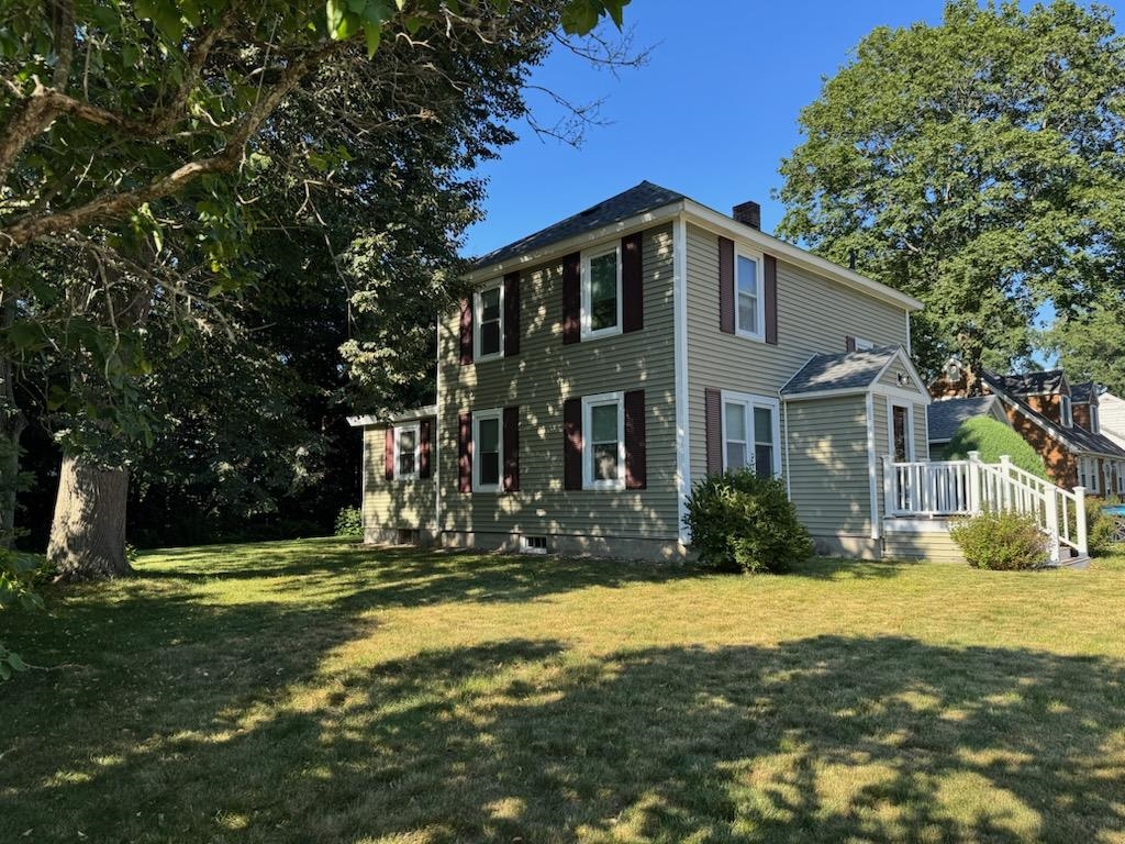 4 Wayne Avenue