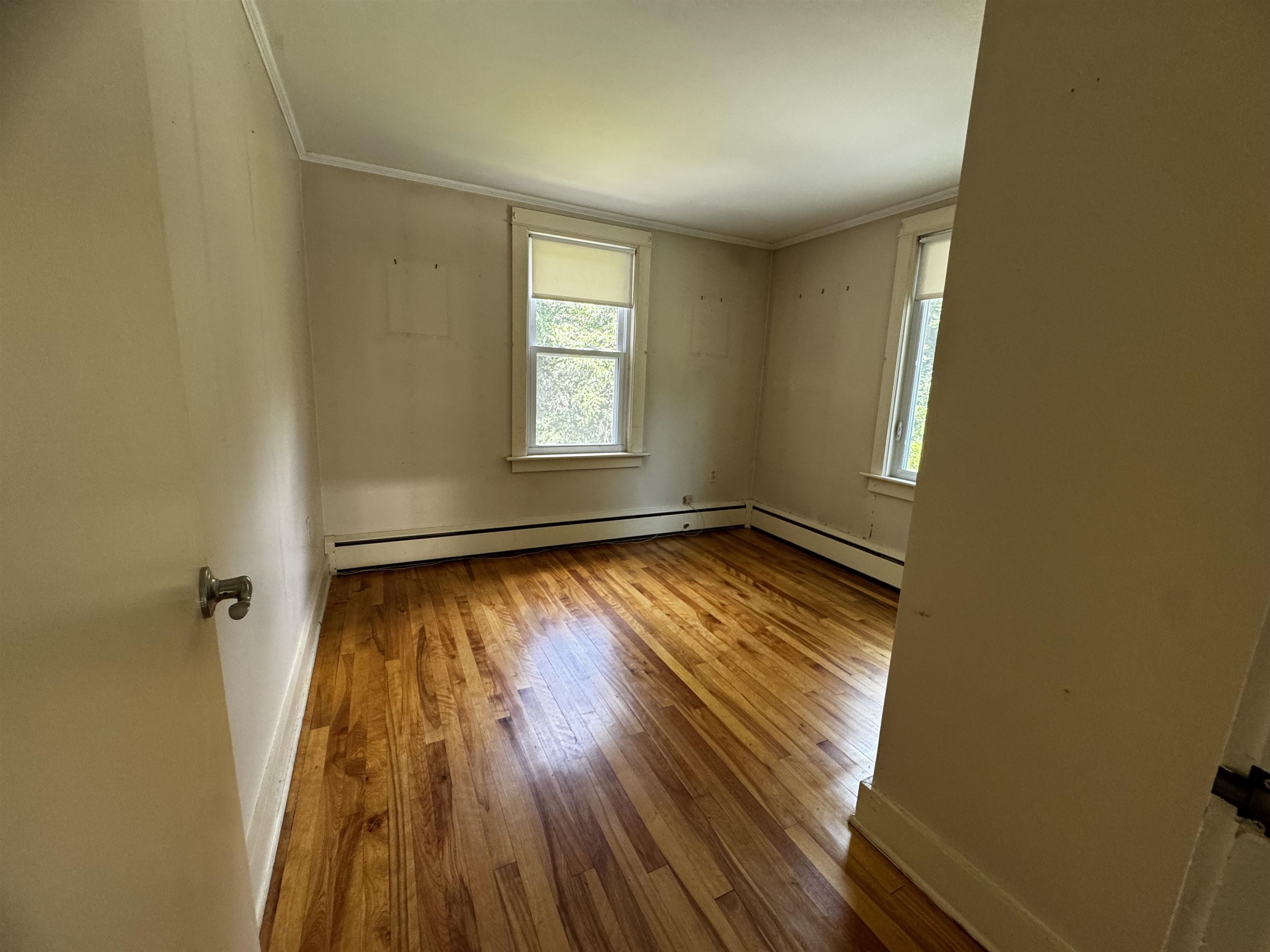 4 Wayne Avenue
