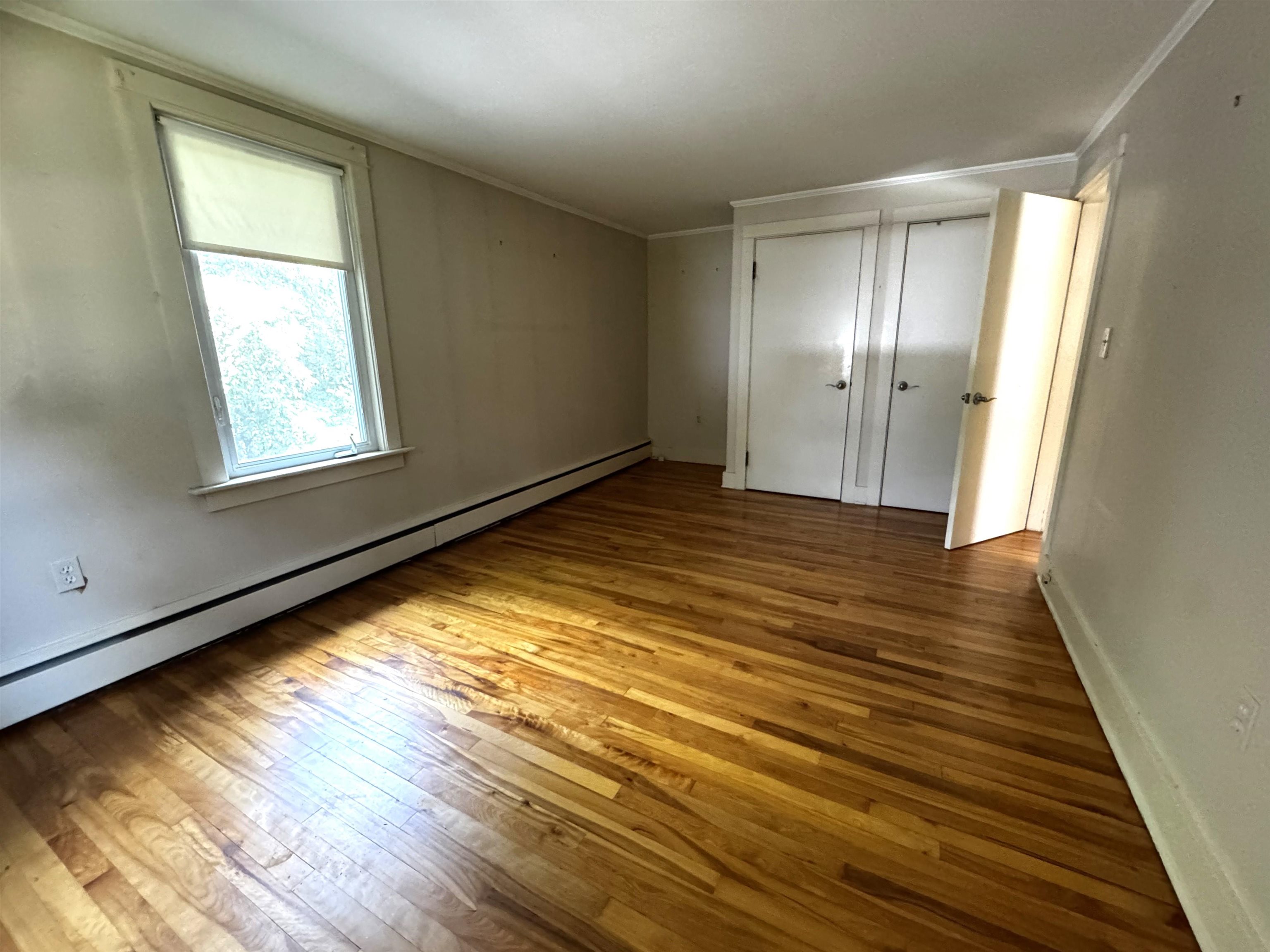 4 Wayne Avenue