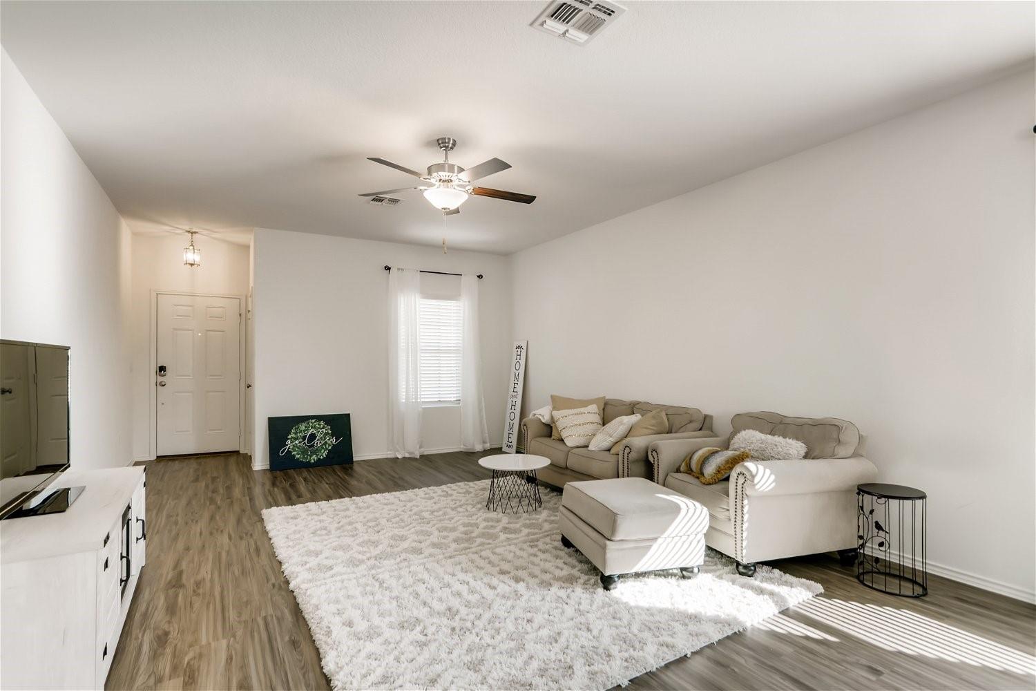 3901 Fort Collins WAY