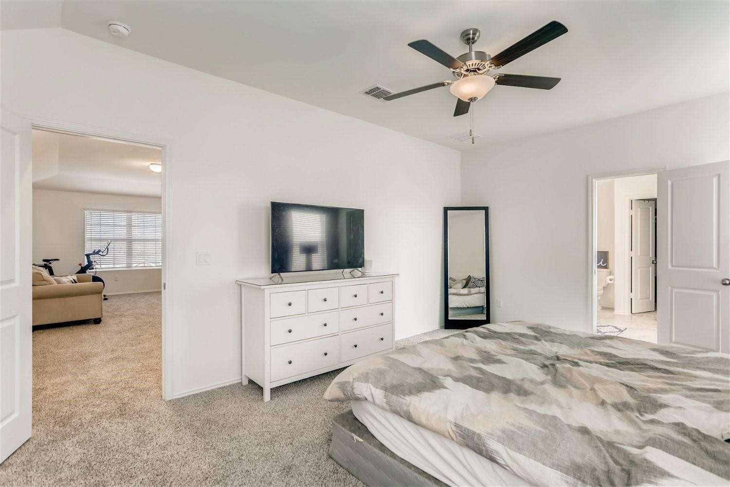 3901 Fort Collins WAY