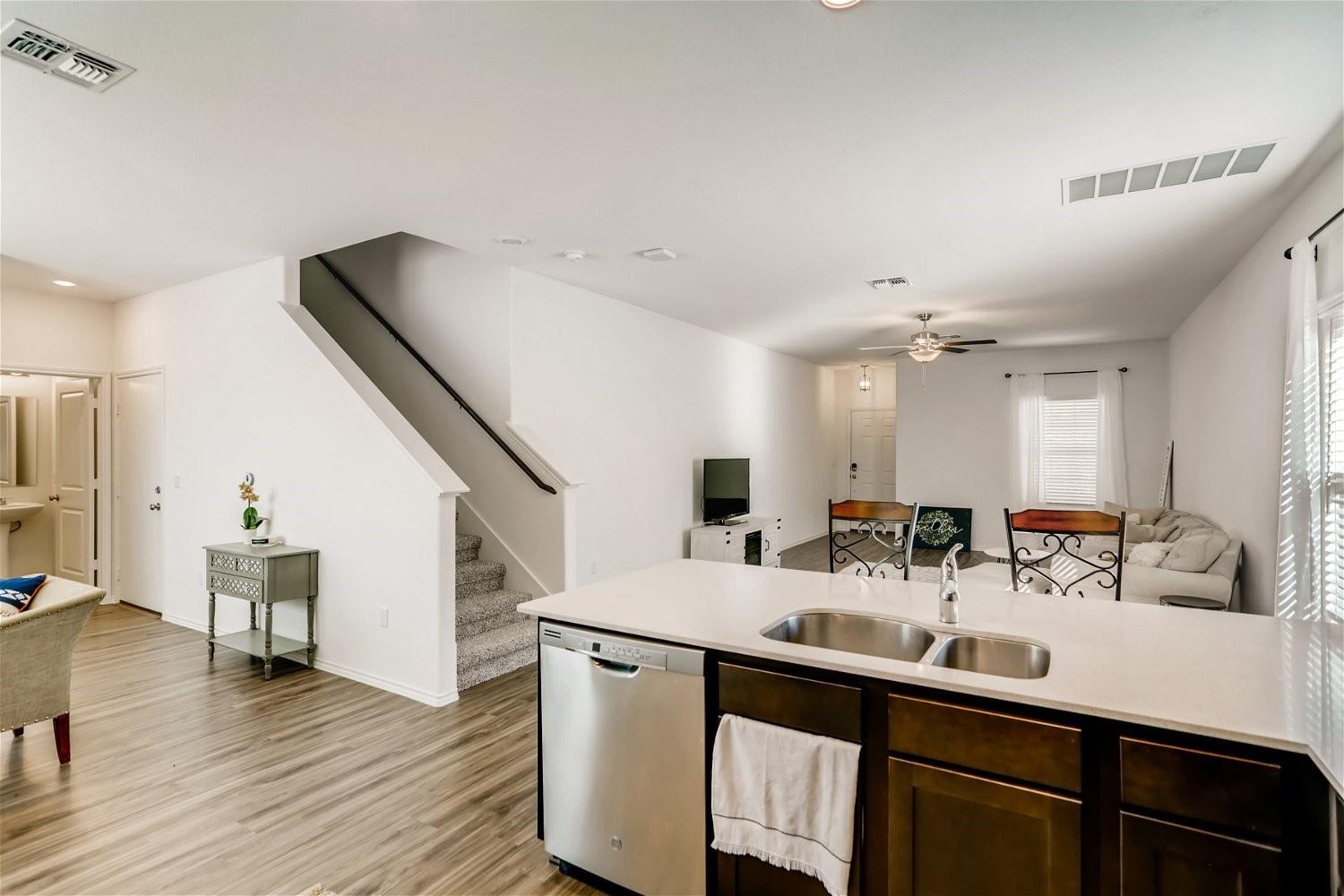 3901 Fort Collins WAY