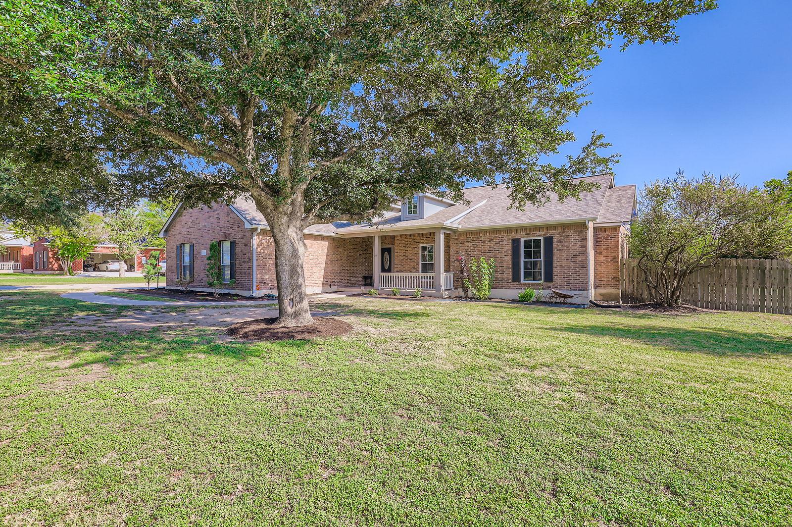 103 Pecos DR