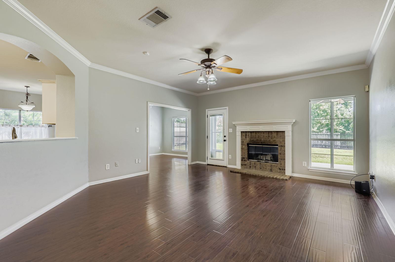103 Pecos DR