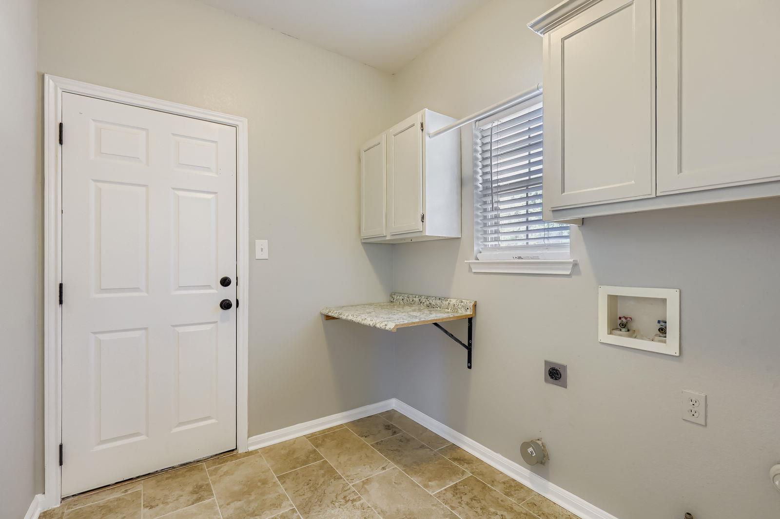 103 Pecos DR
