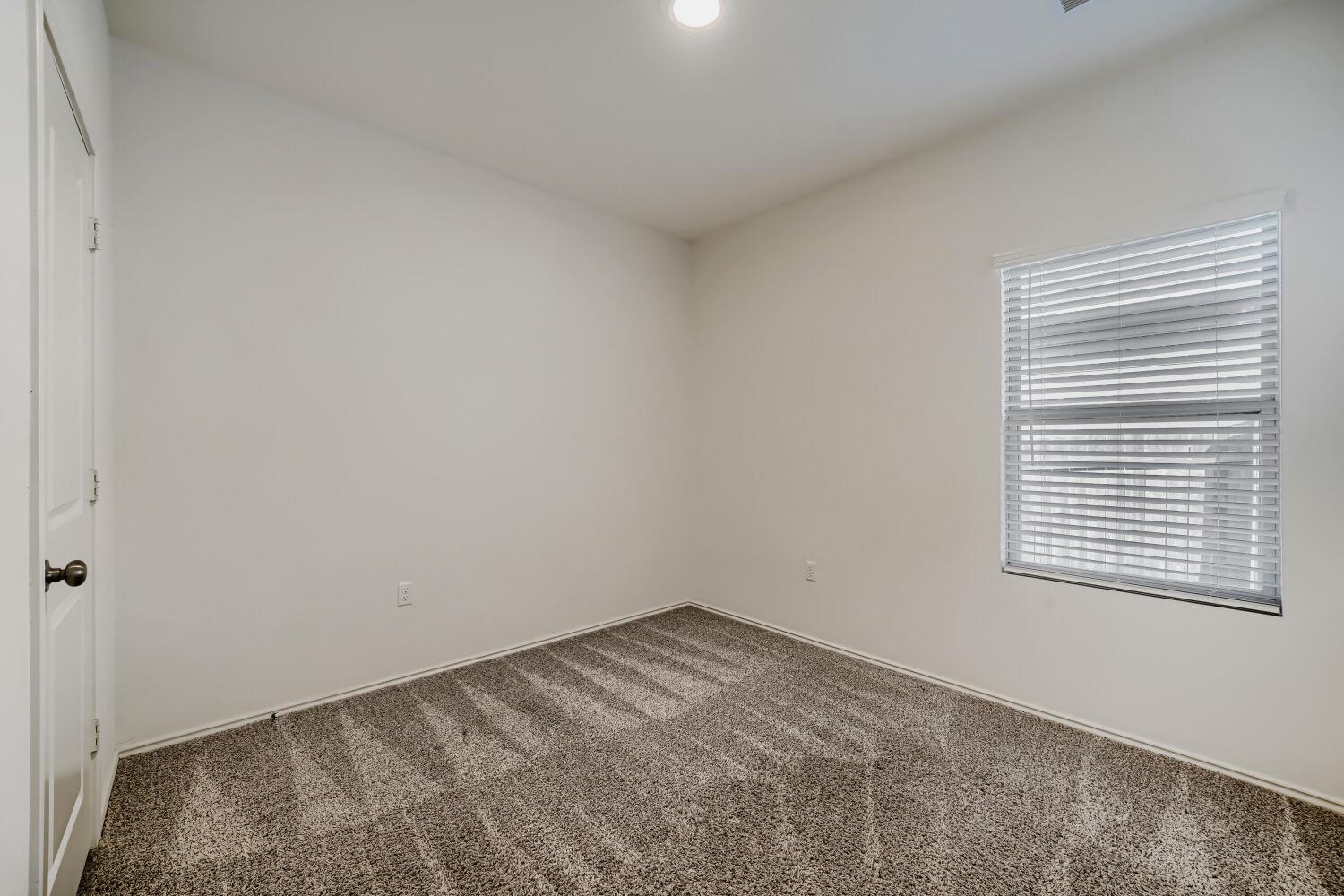 7001 Tonka LN