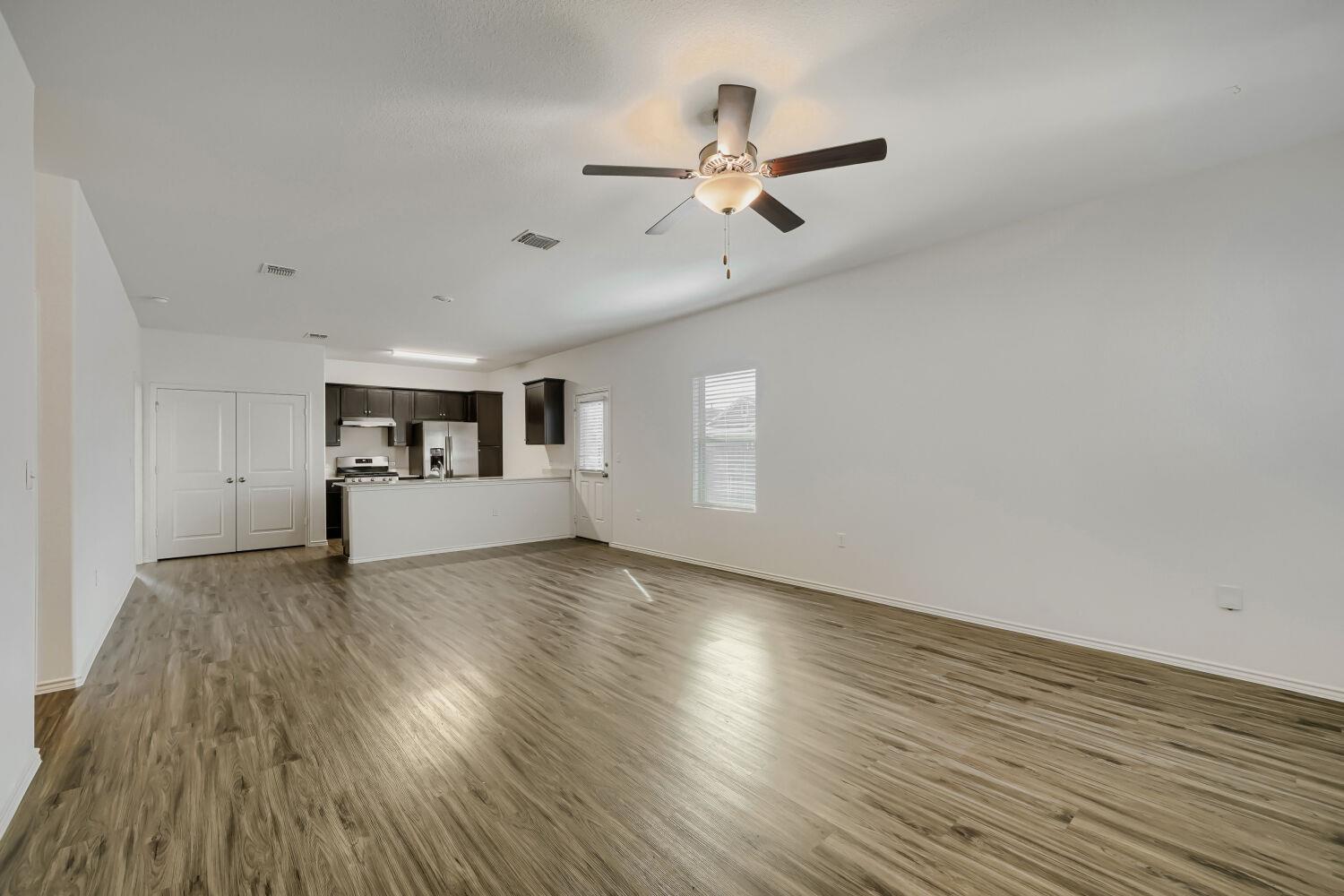 7001 Tonka LN