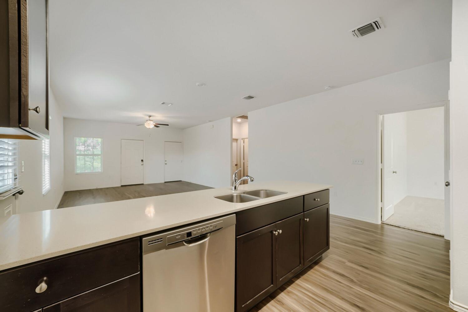 7001 Tonka LN