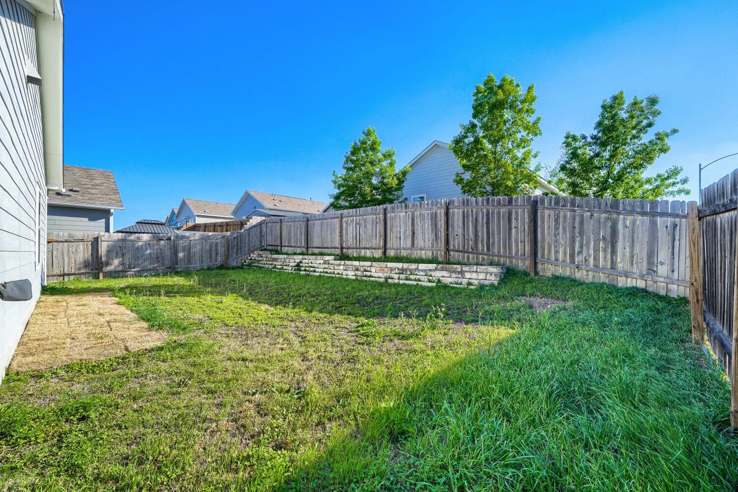 7001 Tonka LN