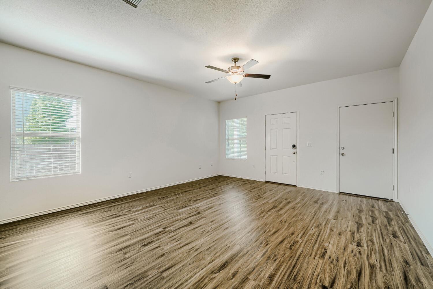 7001 Tonka LN