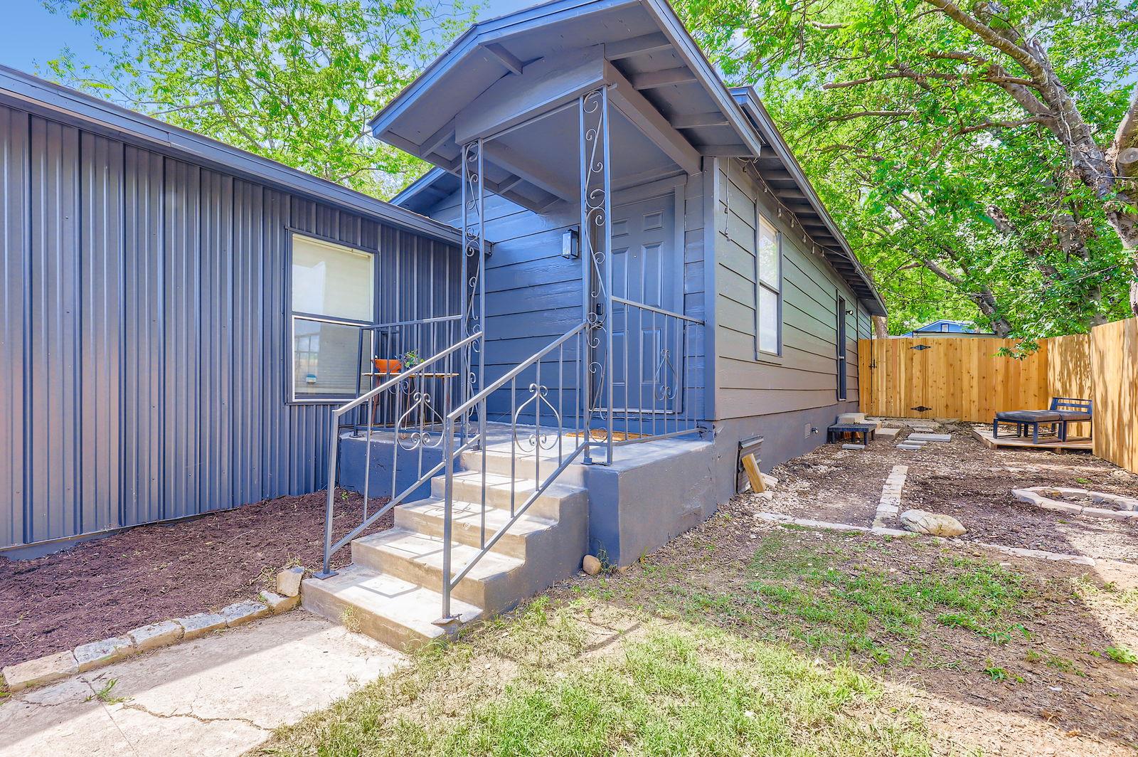 1428 Webberville RD