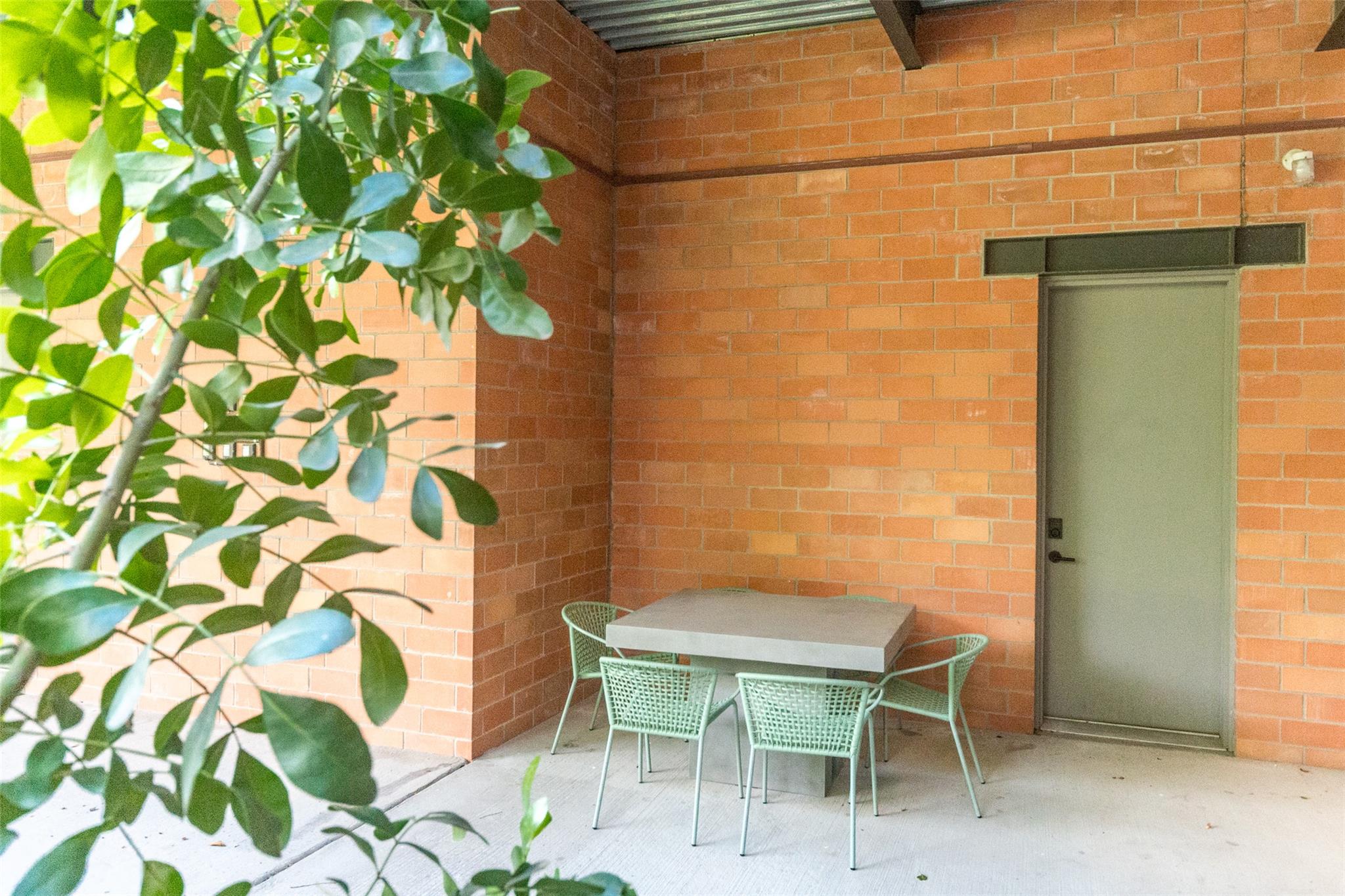 2525 S Lamar BLVD # 11