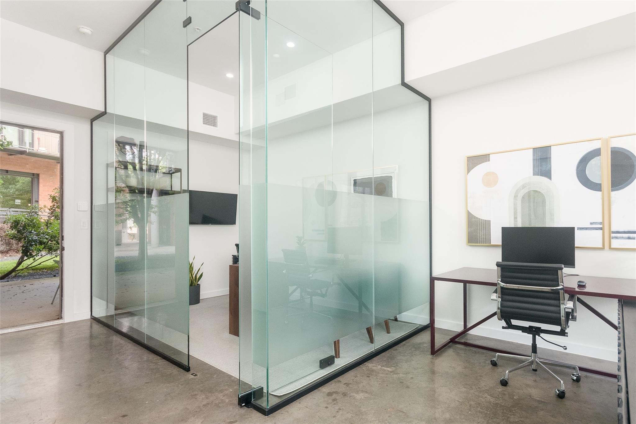 2525 S Lamar BLVD # 11