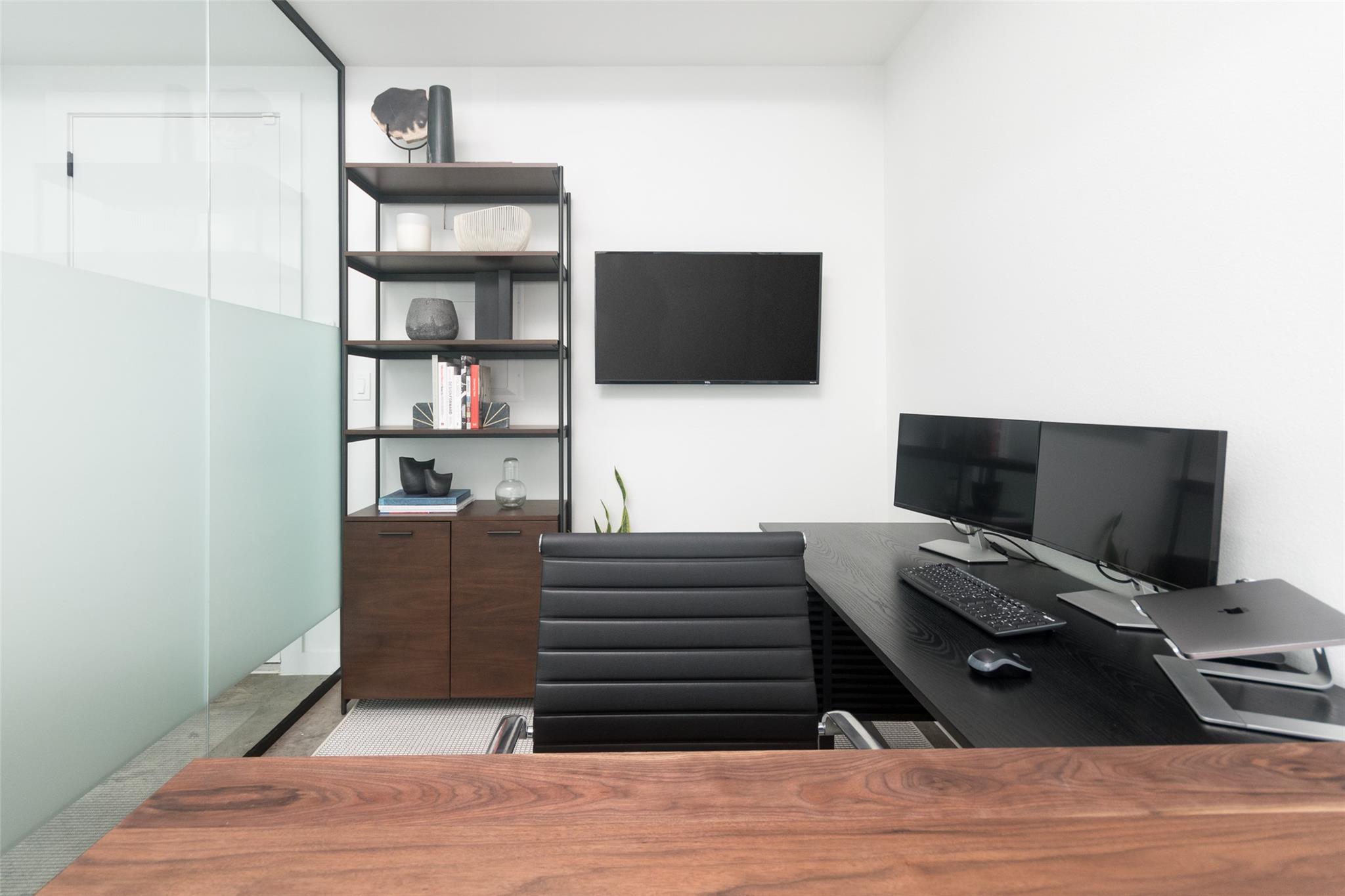 2525 S Lamar BLVD # 11