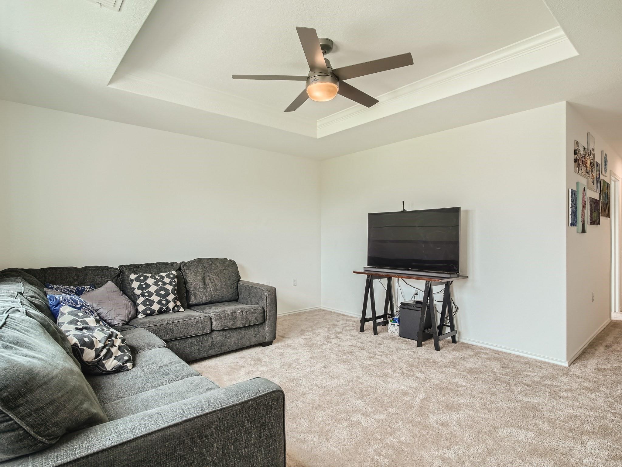 5301 Hallowell CT