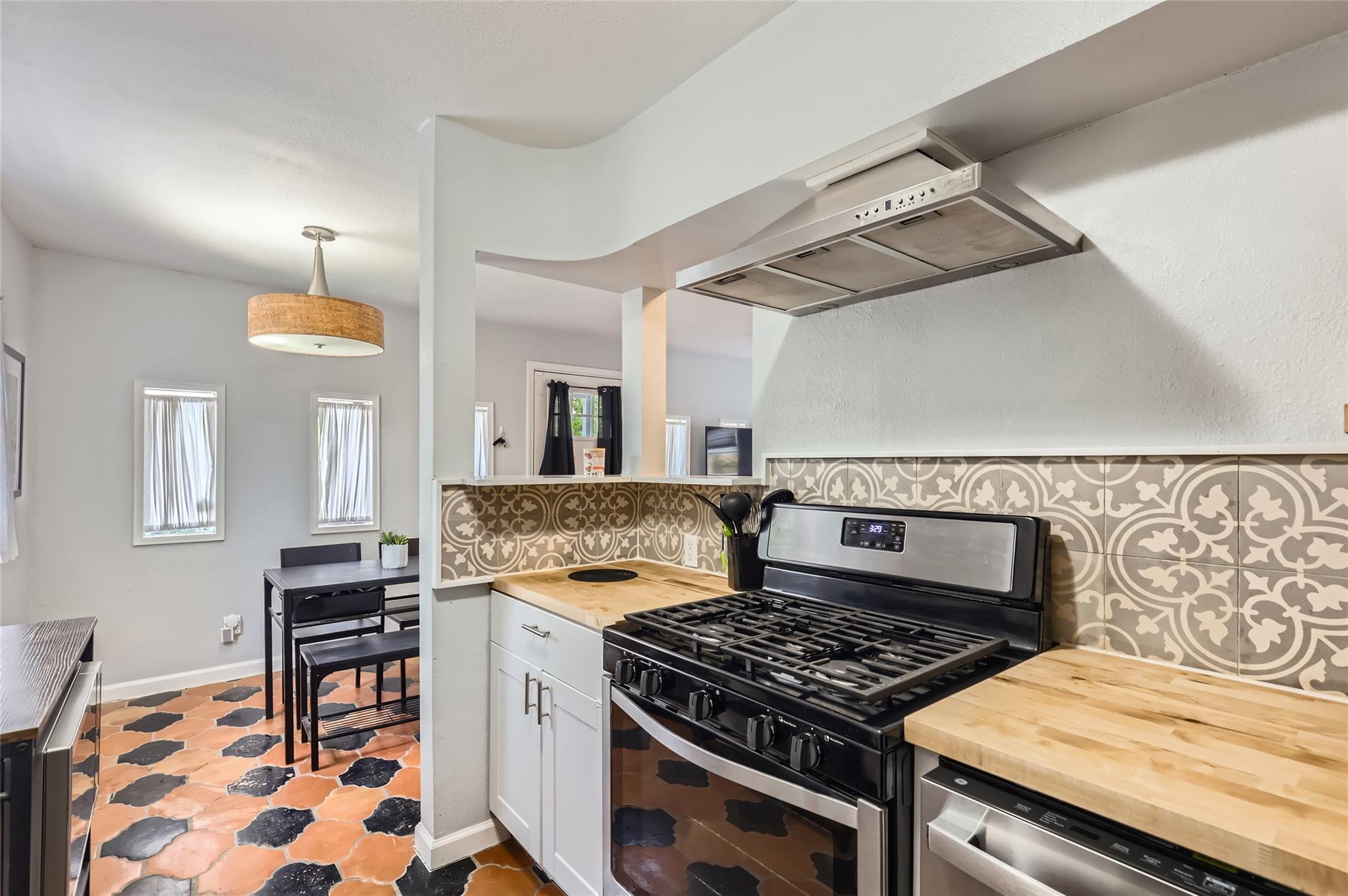 1428 Webberville RD Unit: 1&2