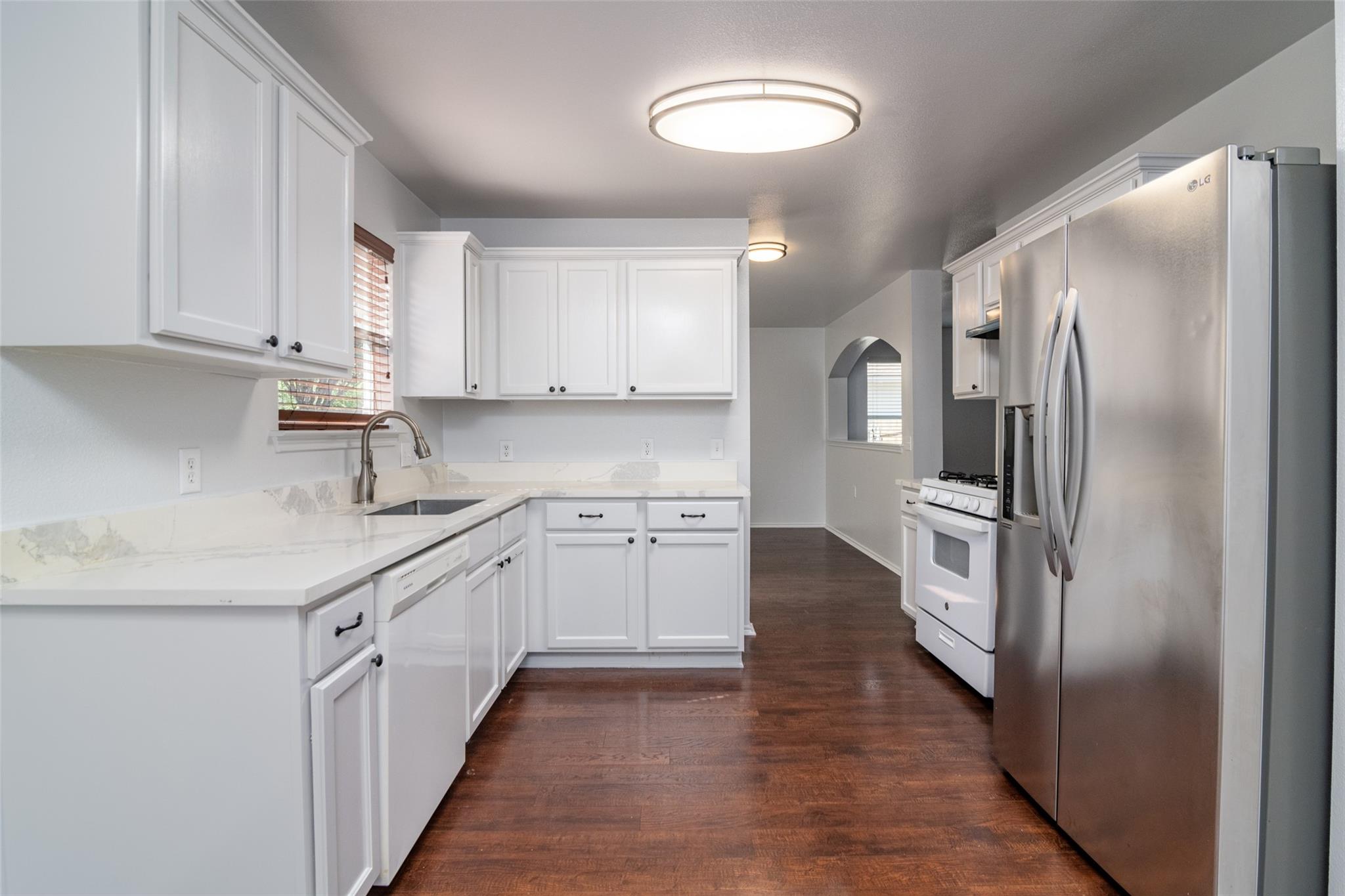 608 Colonial Park BLVD