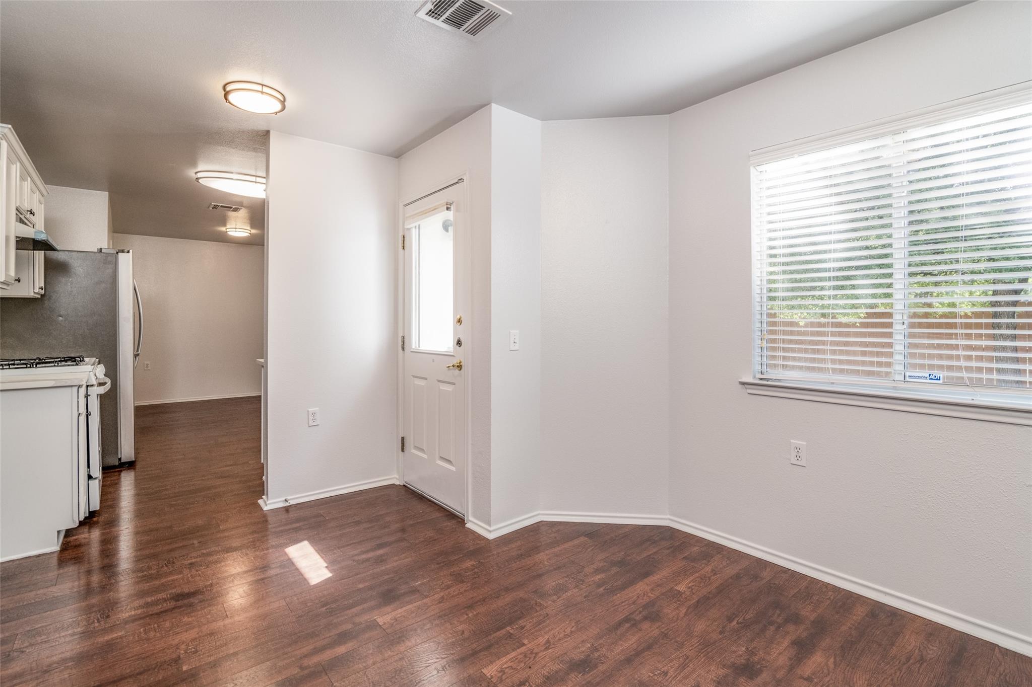 608 Colonial Park BLVD