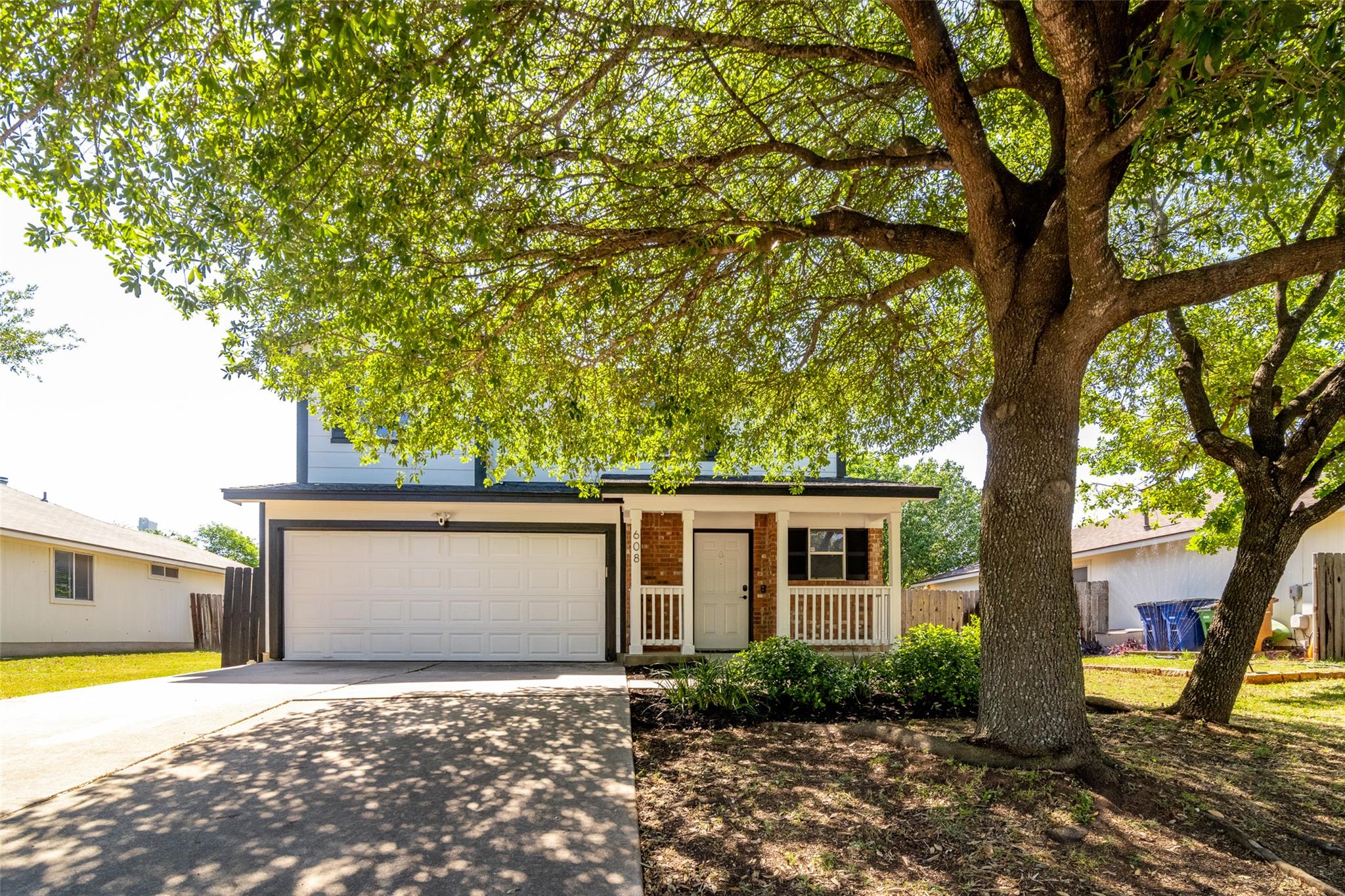 608 Colonial Park BLVD