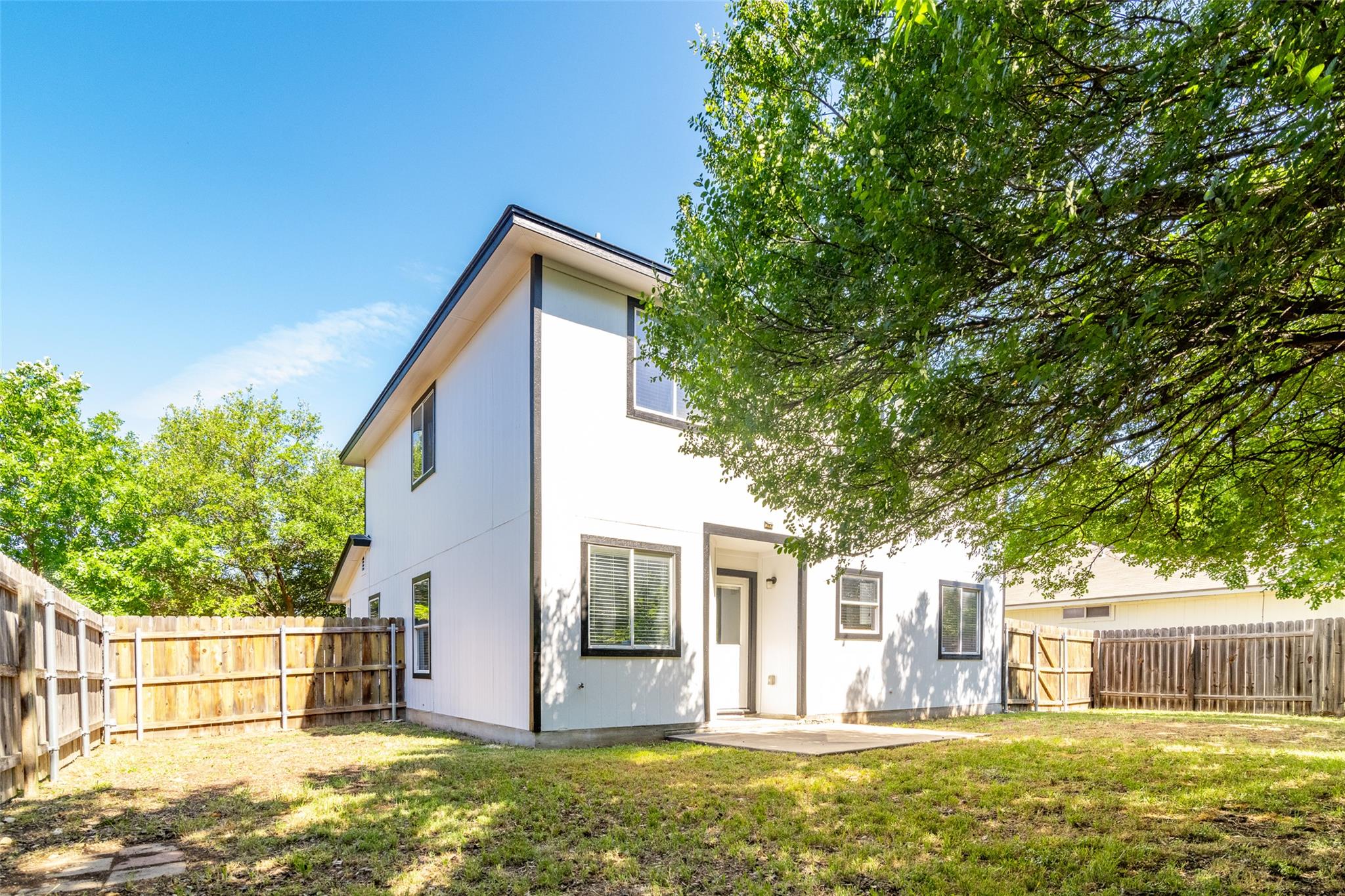 608 Colonial Park BLVD