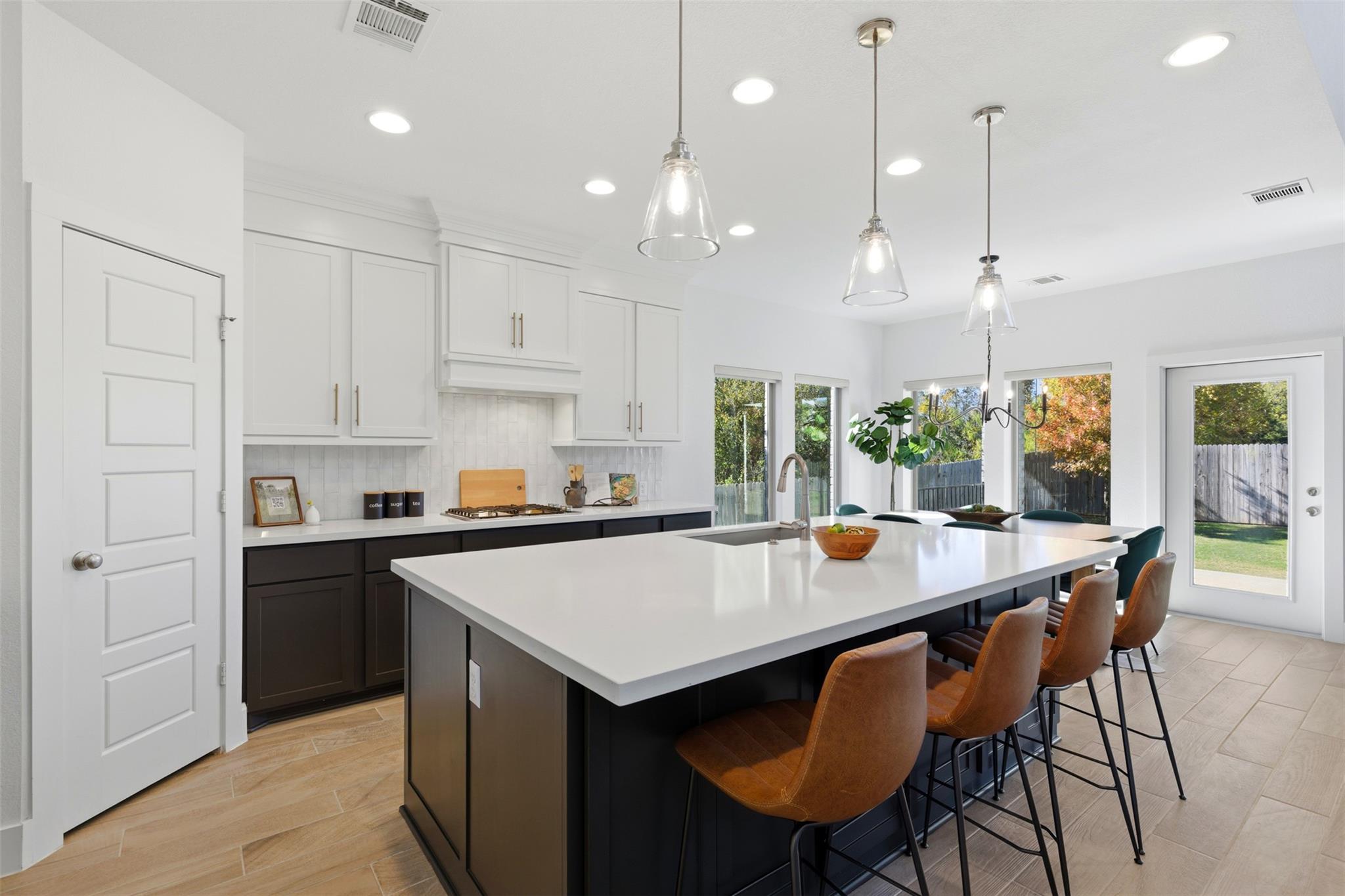 407 Francis Lottie DR