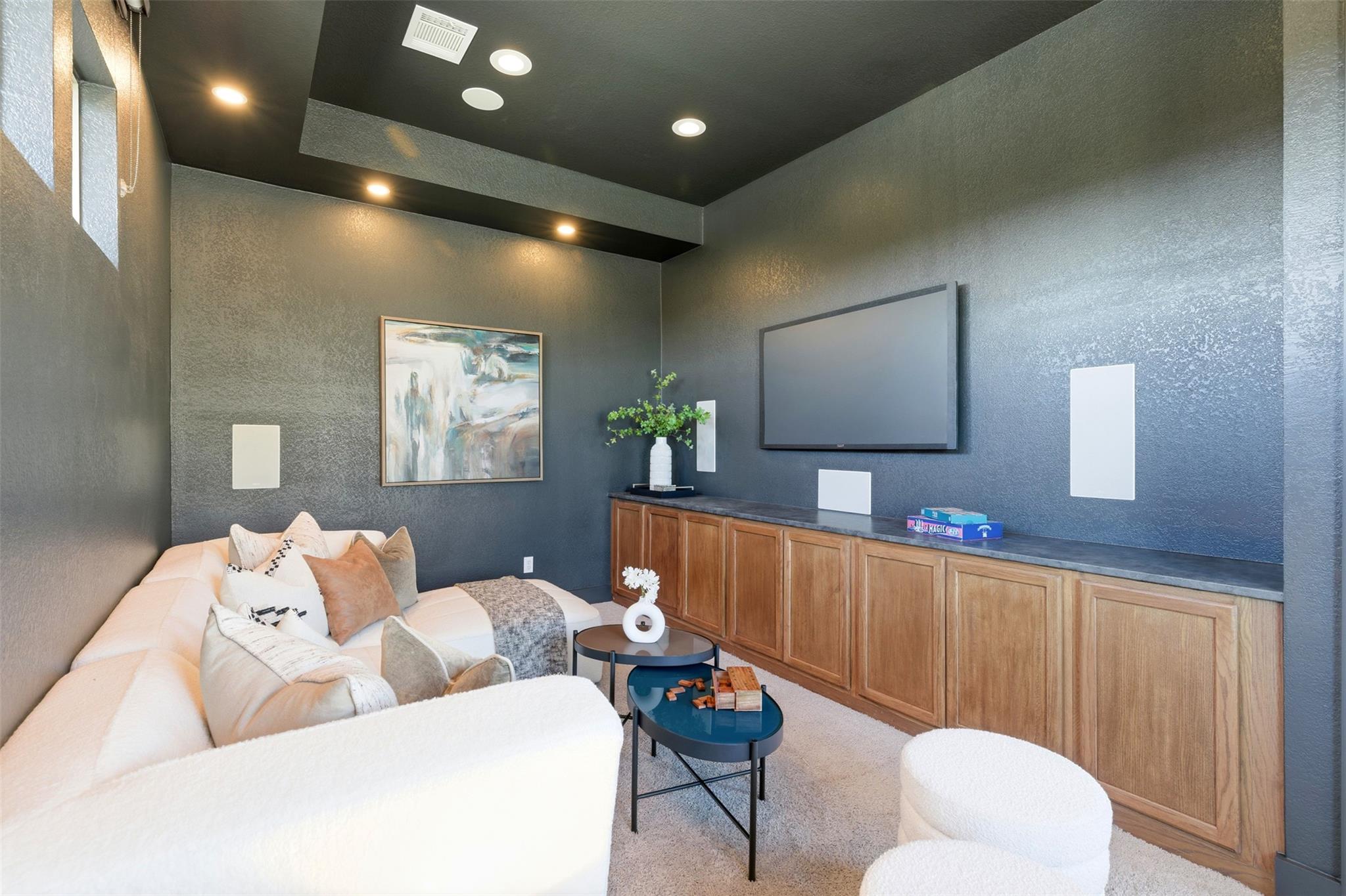 407 Francis Lottie DR