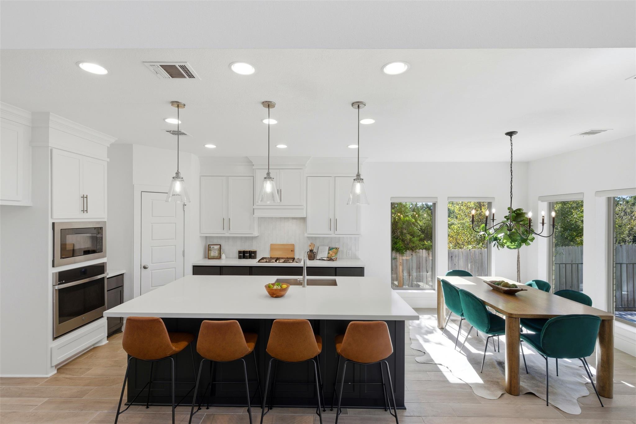 407 Francis Lottie DR