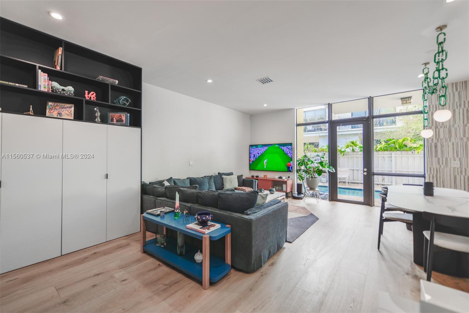 3241 Percival Ave # 3241
