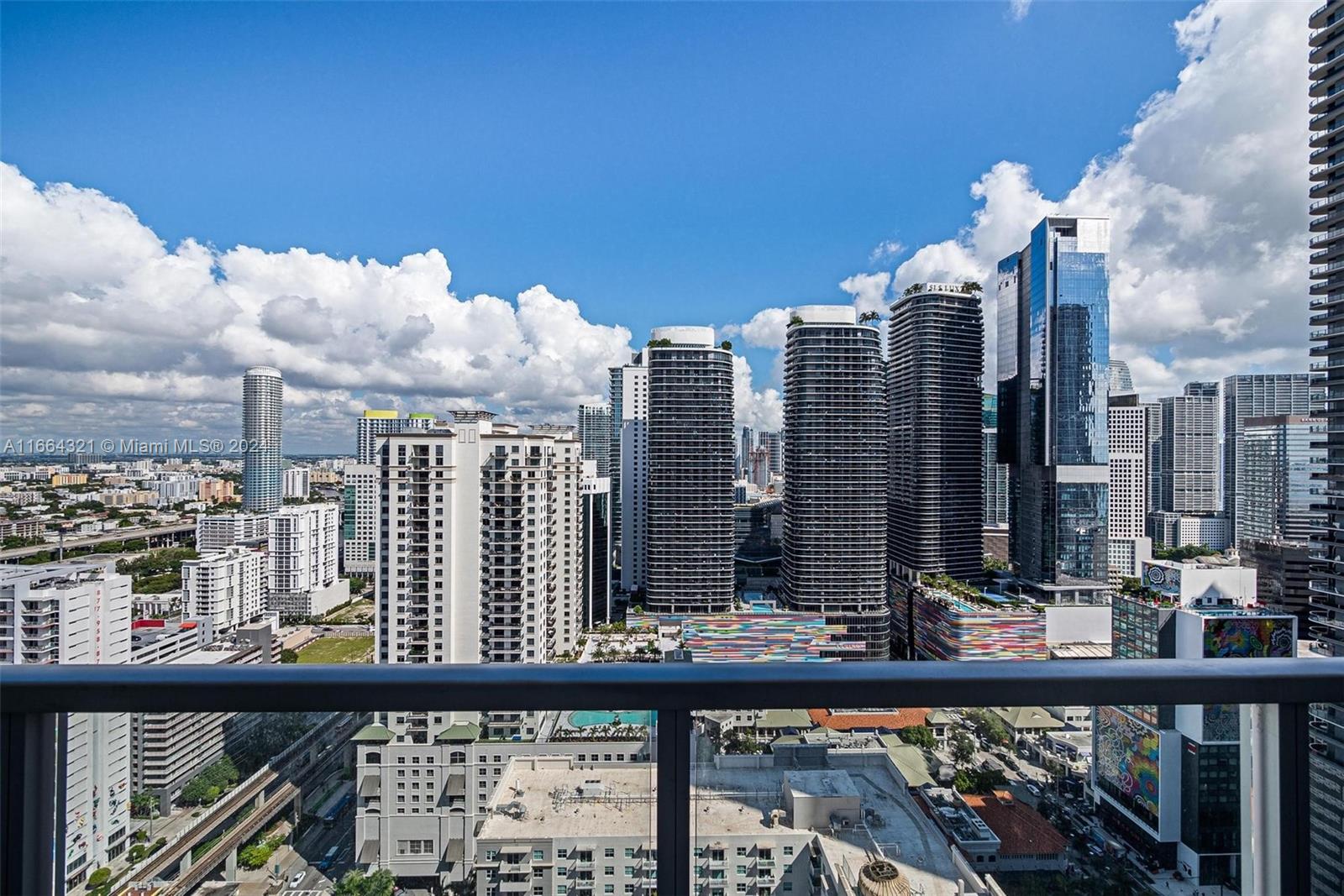 1111 SW 1st Ave Unit: 3722-N