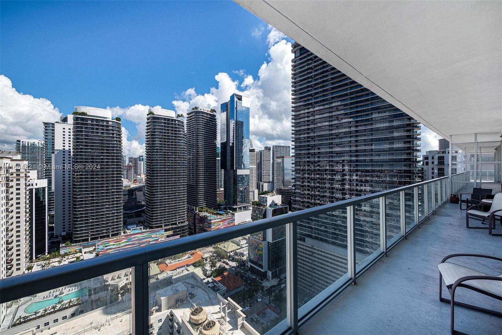 1111 SW 1st Ave Unit: 3722-N