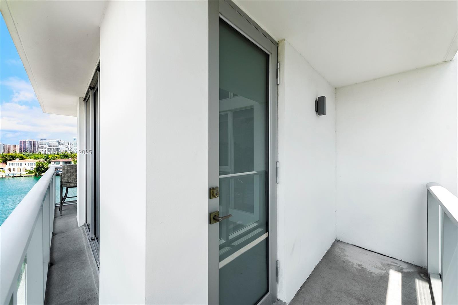 9901 E Bay Harbor Dr # 503