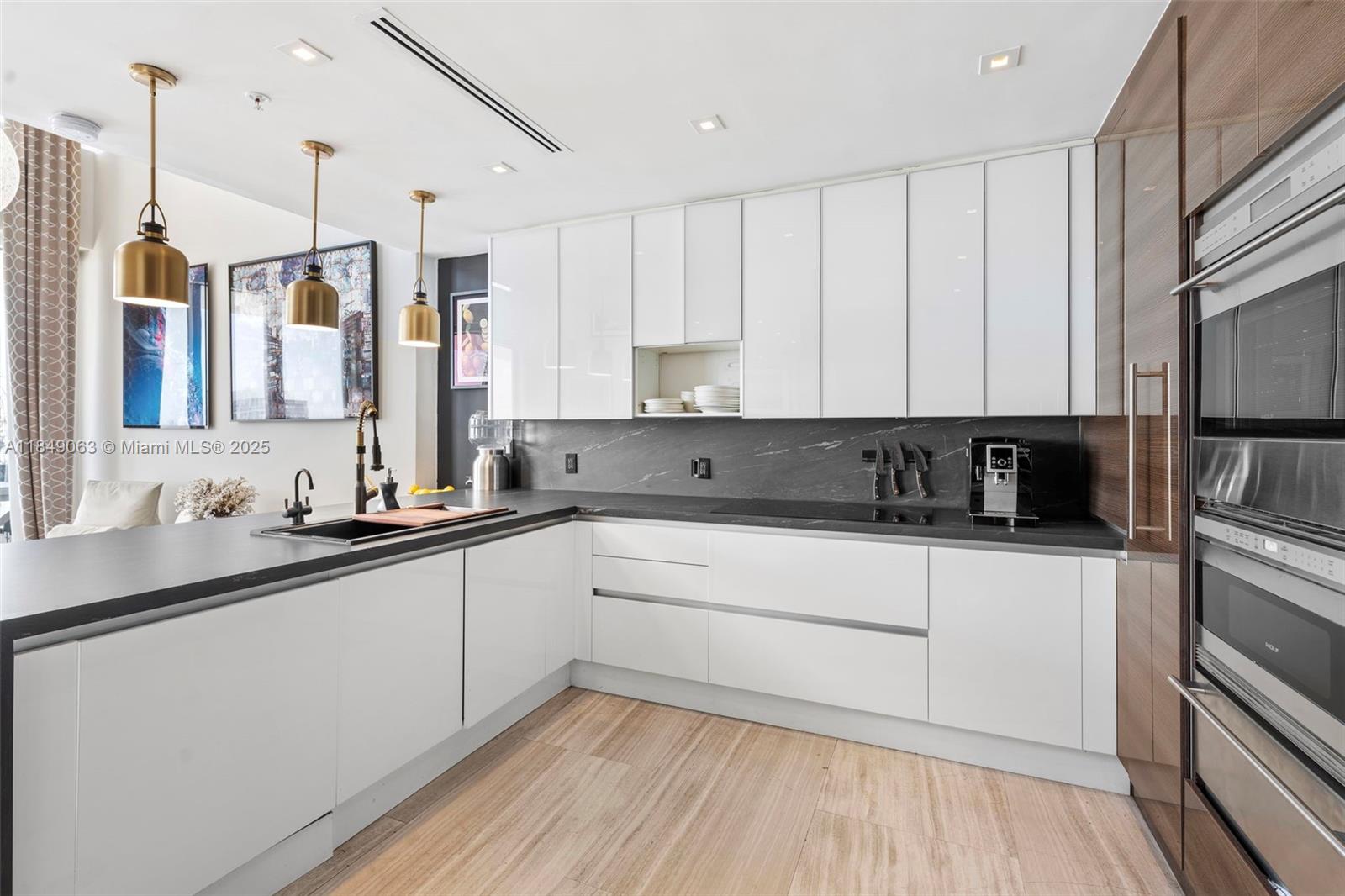 3470 E Coast Ave Unit: PH207